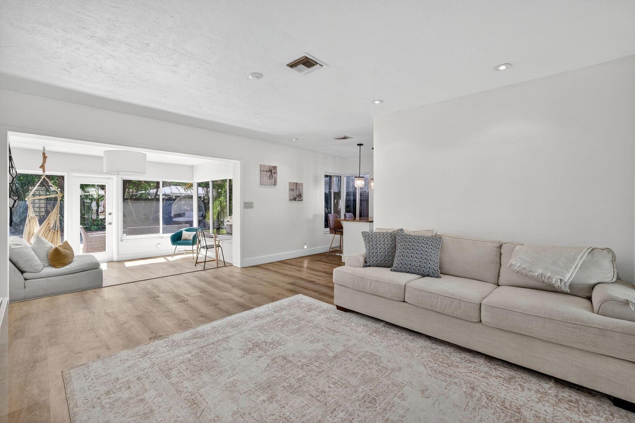 NORTH ANDREWS GARDENS - Residential