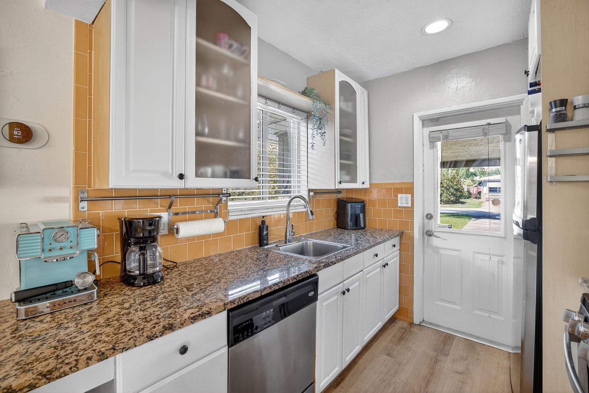 NORTH ANDREWS GARDENS - Residential