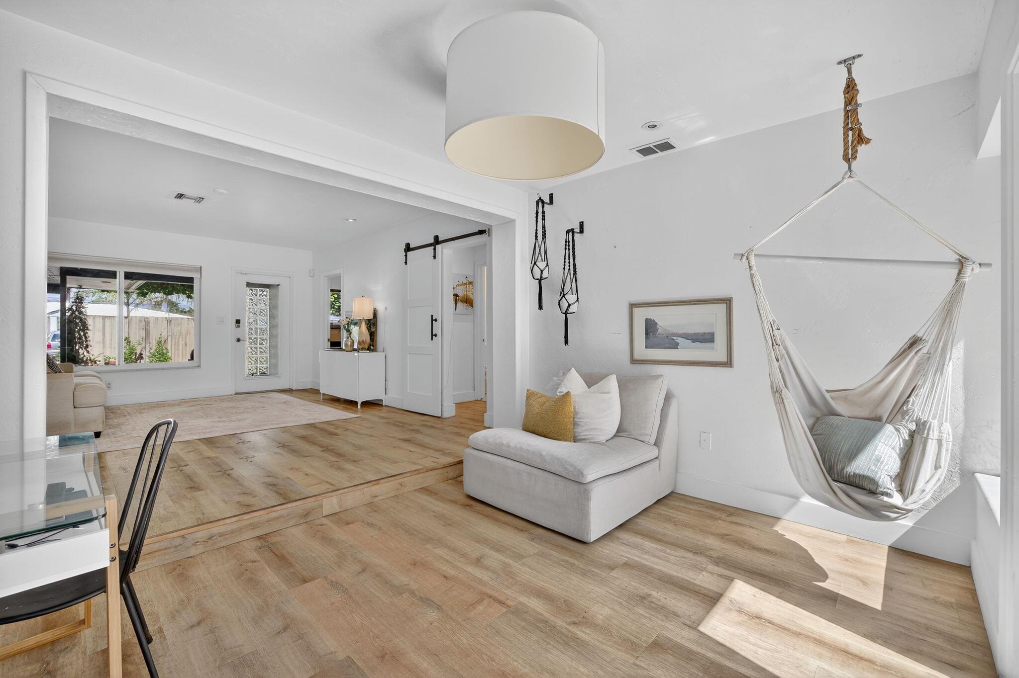 NORTH ANDREWS GARDENS - Residential