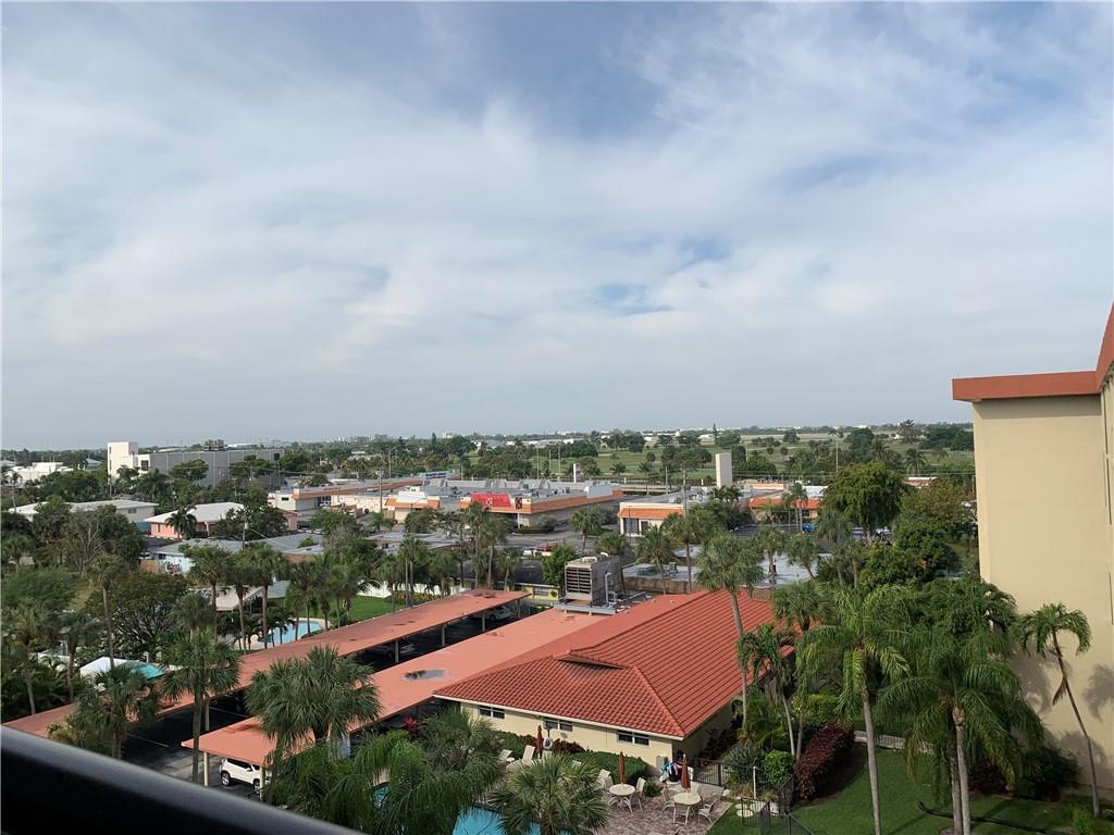 2350 NE 14th Street Cswy 303