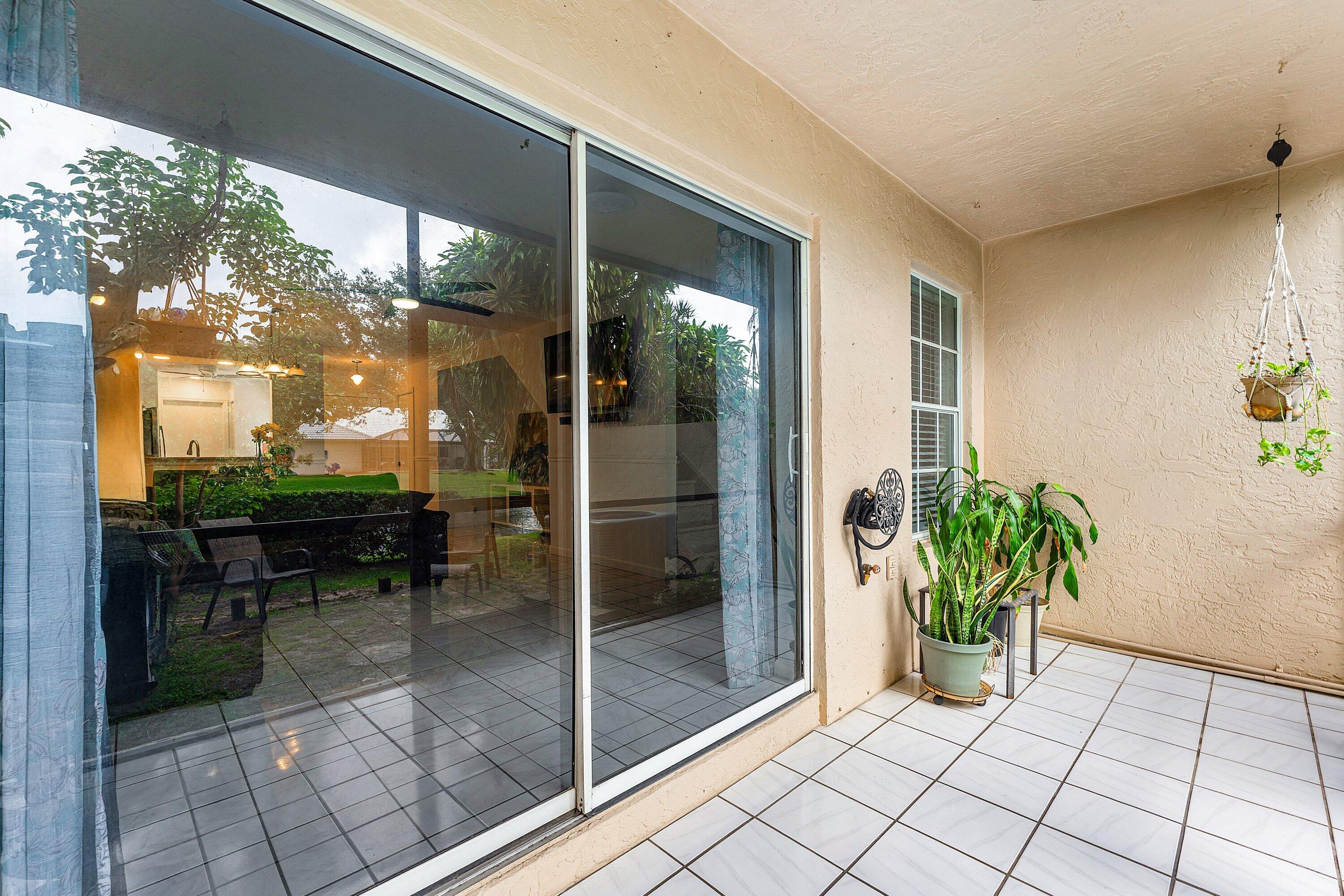 CYPRESS GLEN TOWNHOMES CONDO - Residential