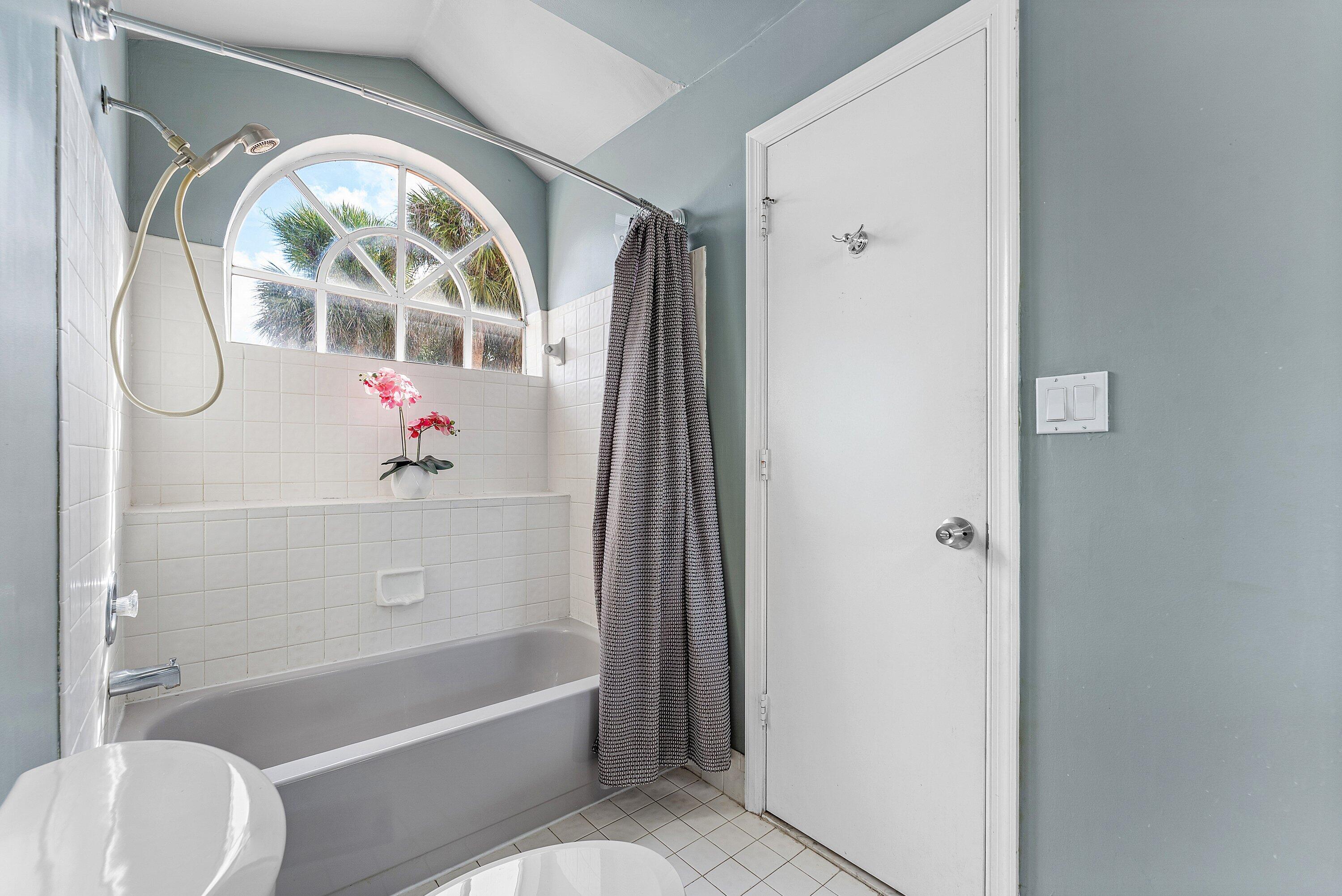 CYPRESS GLEN TOWNHOMES CONDO - Residential