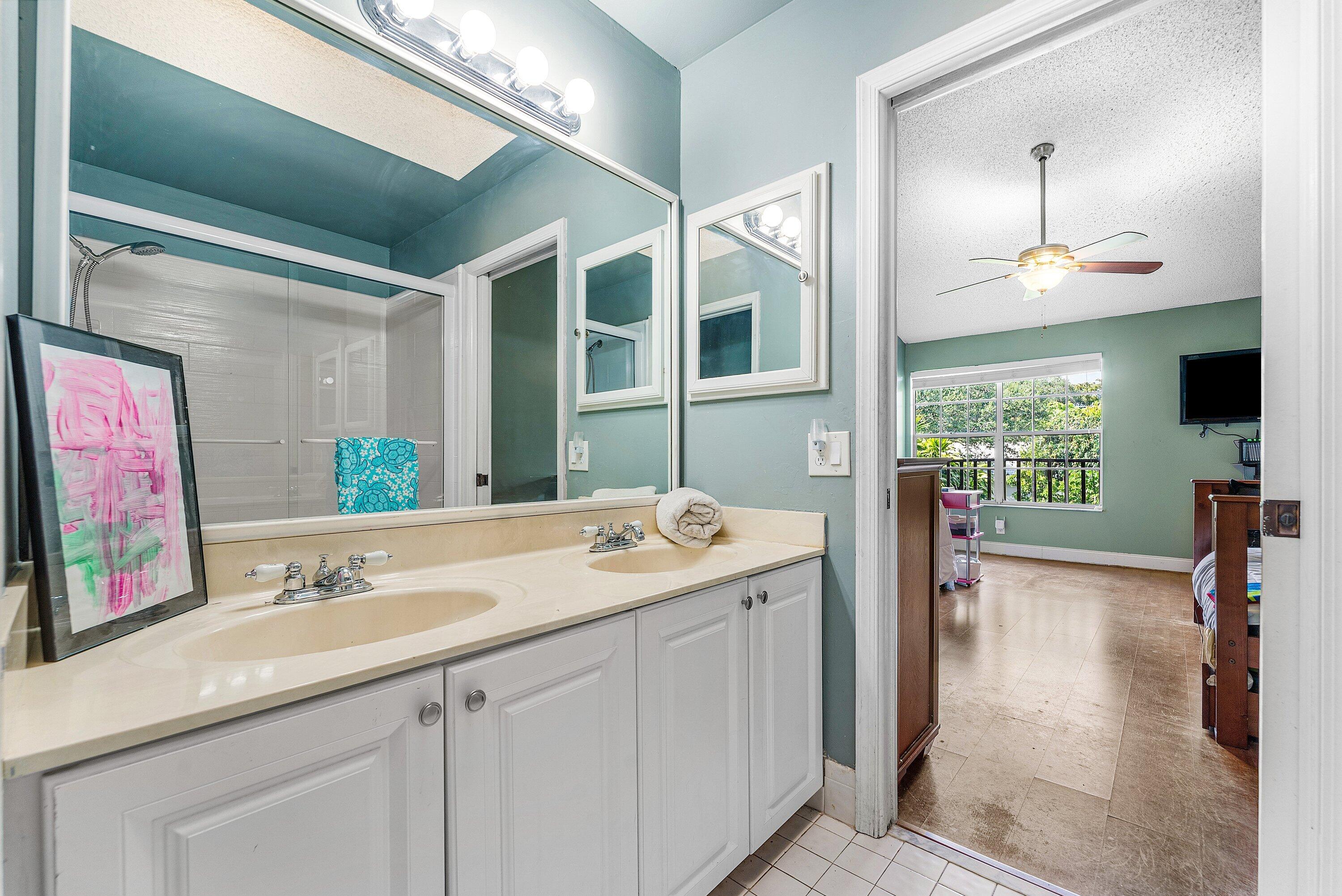 CYPRESS GLEN TOWNHOMES CONDO - Residential