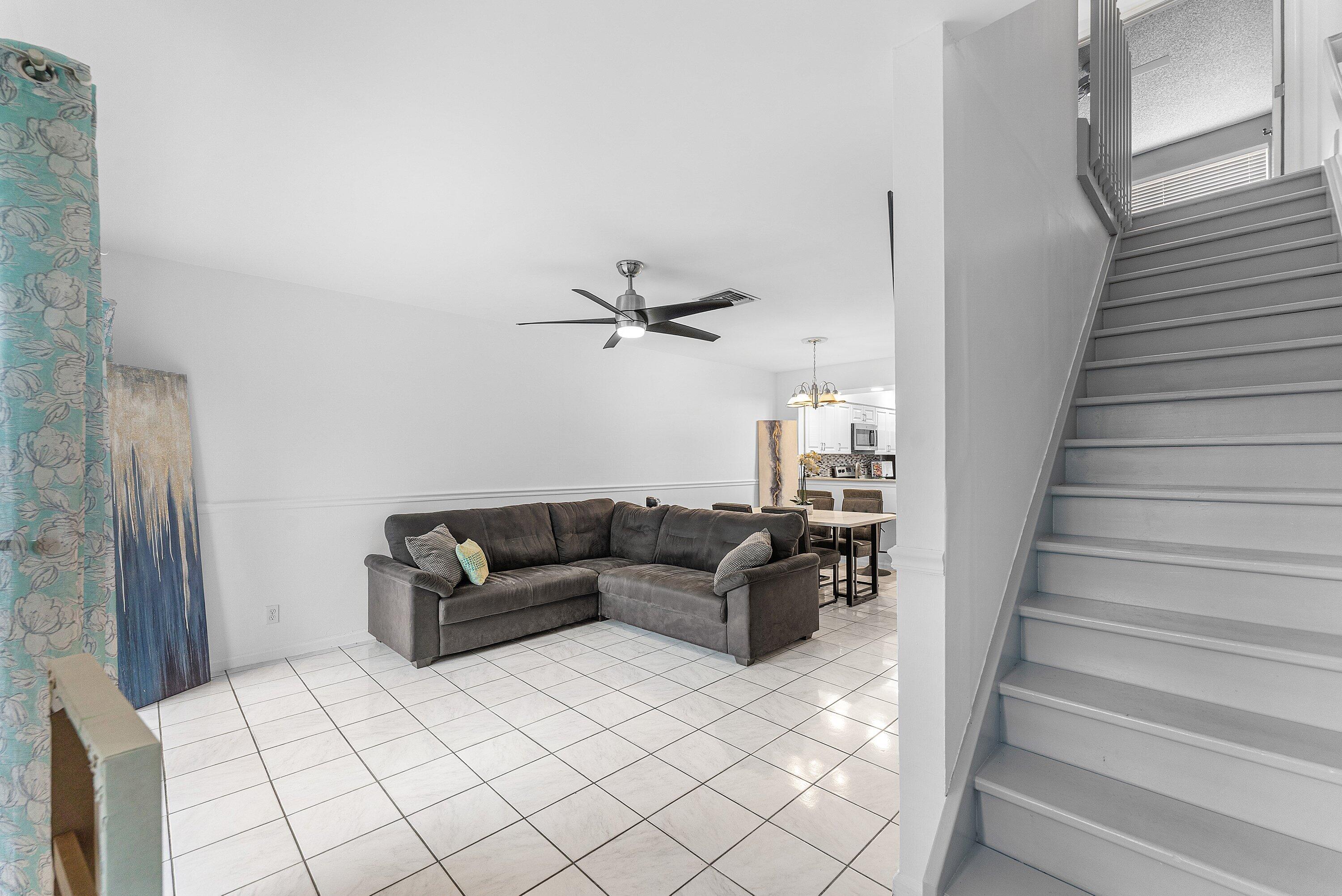 CYPRESS GLEN TOWNHOMES CONDO - Residential