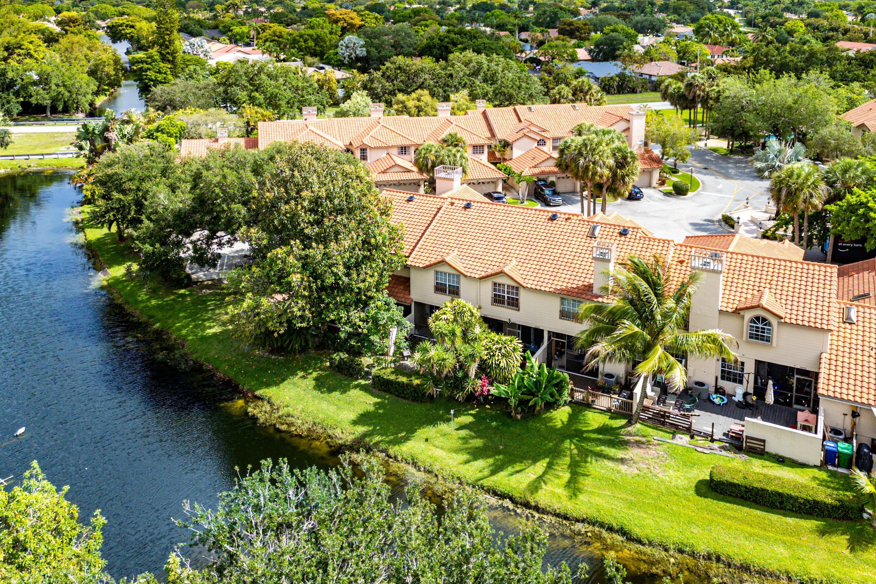 CYPRESS GLEN TOWNHOMES CONDO - Residential