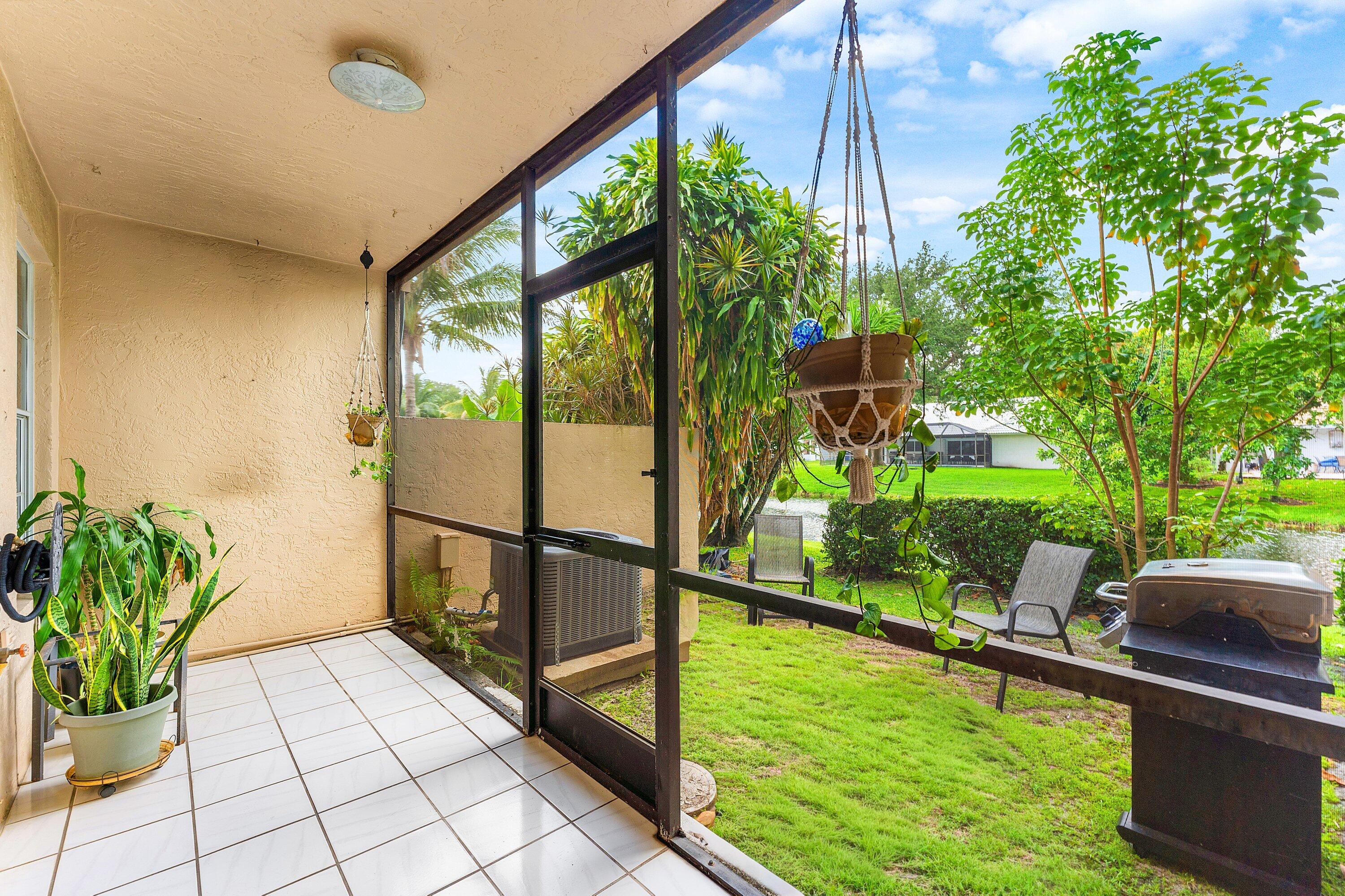 CYPRESS GLEN TOWNHOMES CONDO - Residential