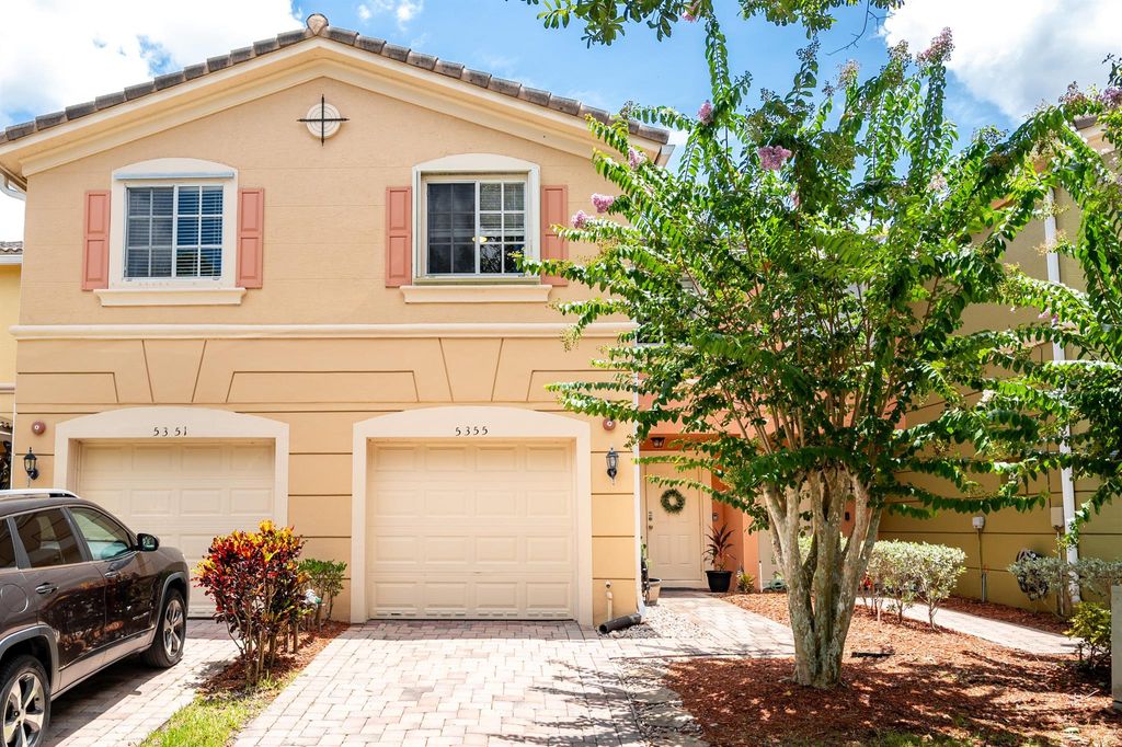 Photo of 5355 SE Mitchell Lane, Stuart, FL 34997 (MLS # R11002612)