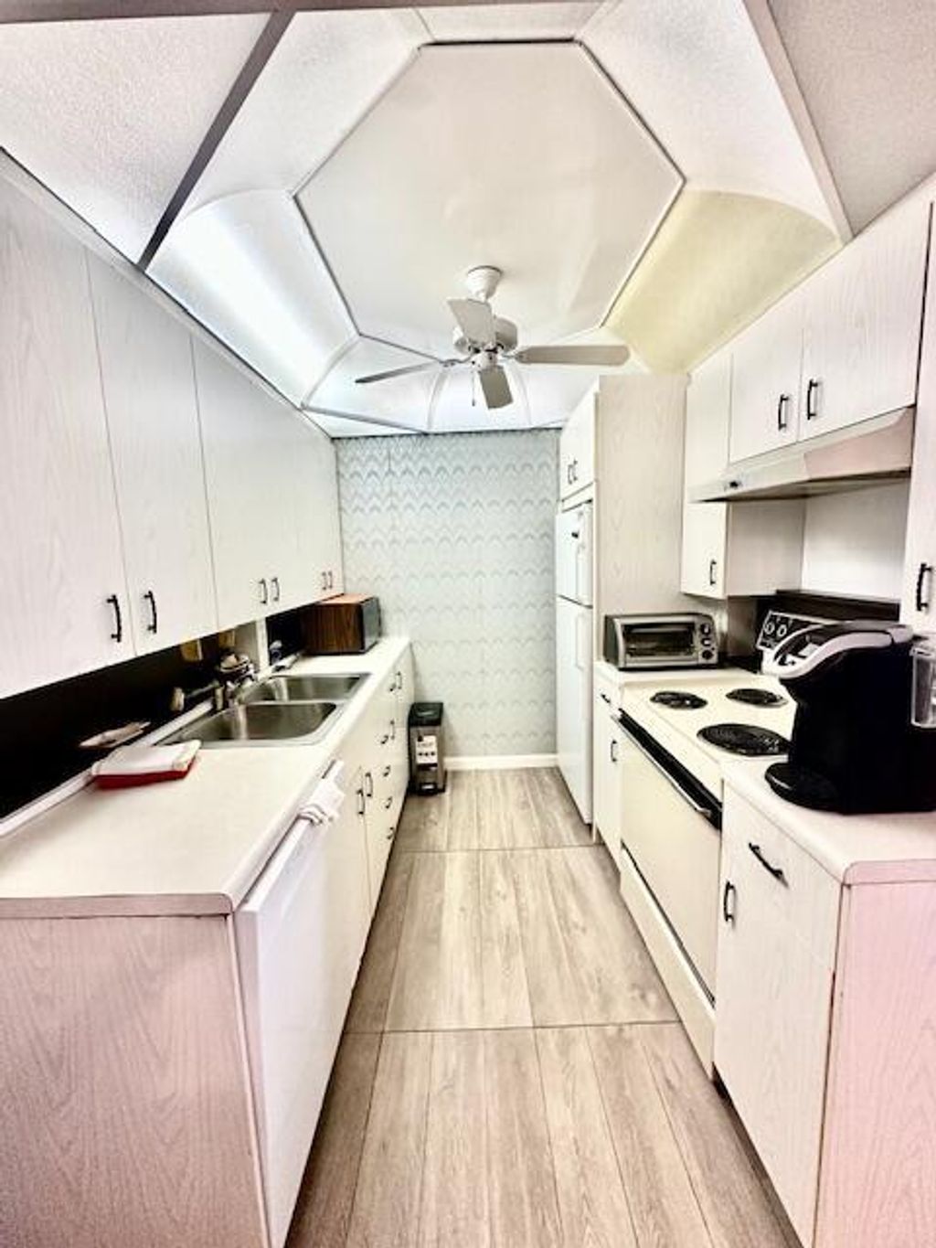 Photo of 2067 Cornwall D, Boca Raton, FL 33434 (MLS # B26010585)