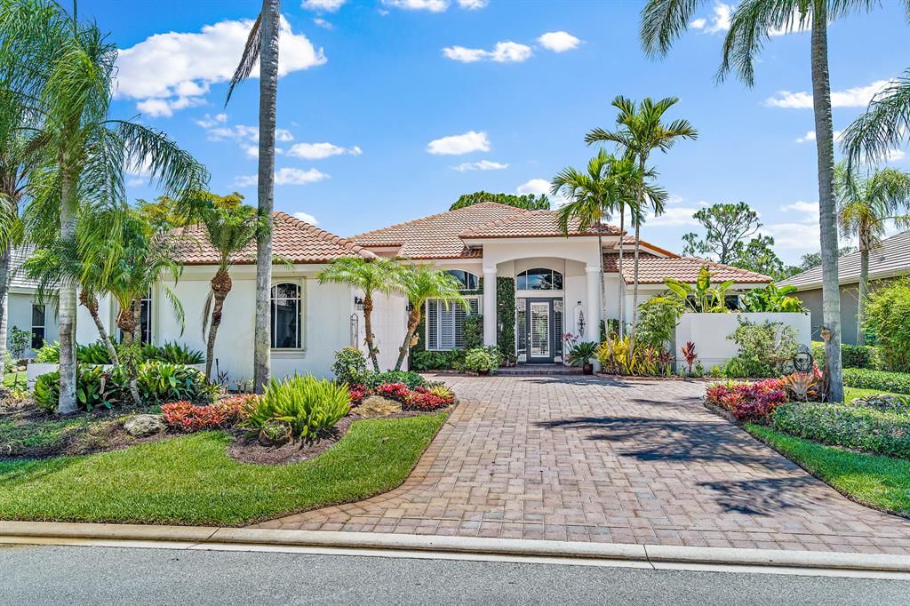 Photo of 7967 SE Hempstead Circle, Hobe Sound, FL 33455 (MLS # R10720448)