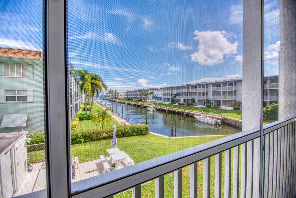 Photo of 236 Castlewood Drive #205, North Palm Beach, FL 33408 (MLS # B26087292)