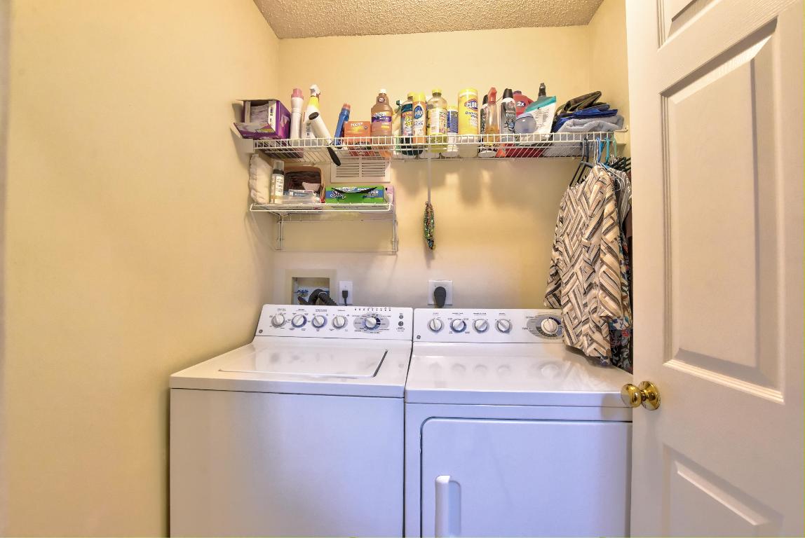 INDIGO LAKES - Residential