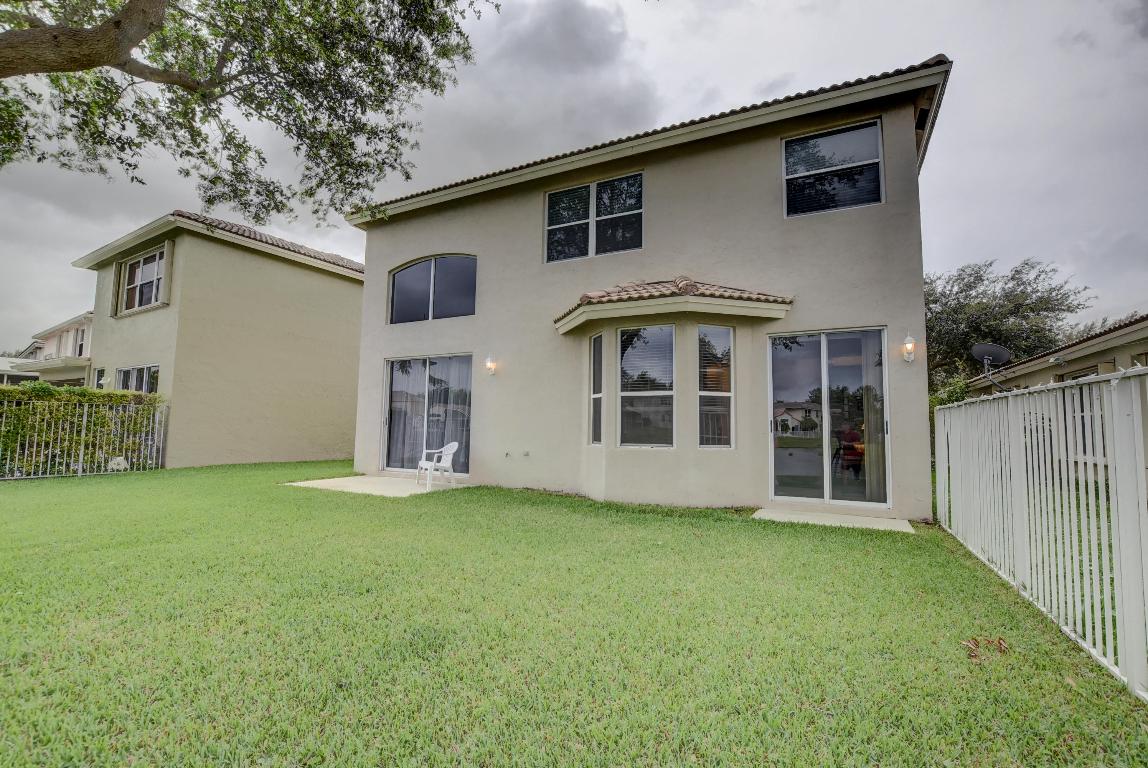 INDIGO LAKES - Residential