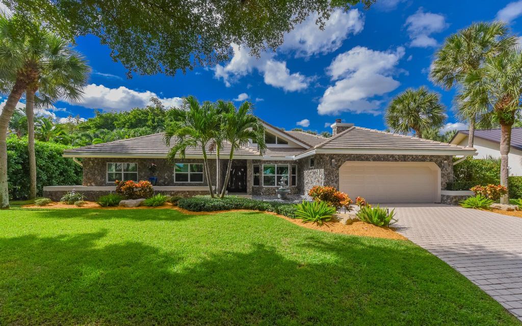 Photo of 1925 Parkside Circle S, Boca Raton, FL 33486 (MLS # R10933956)
