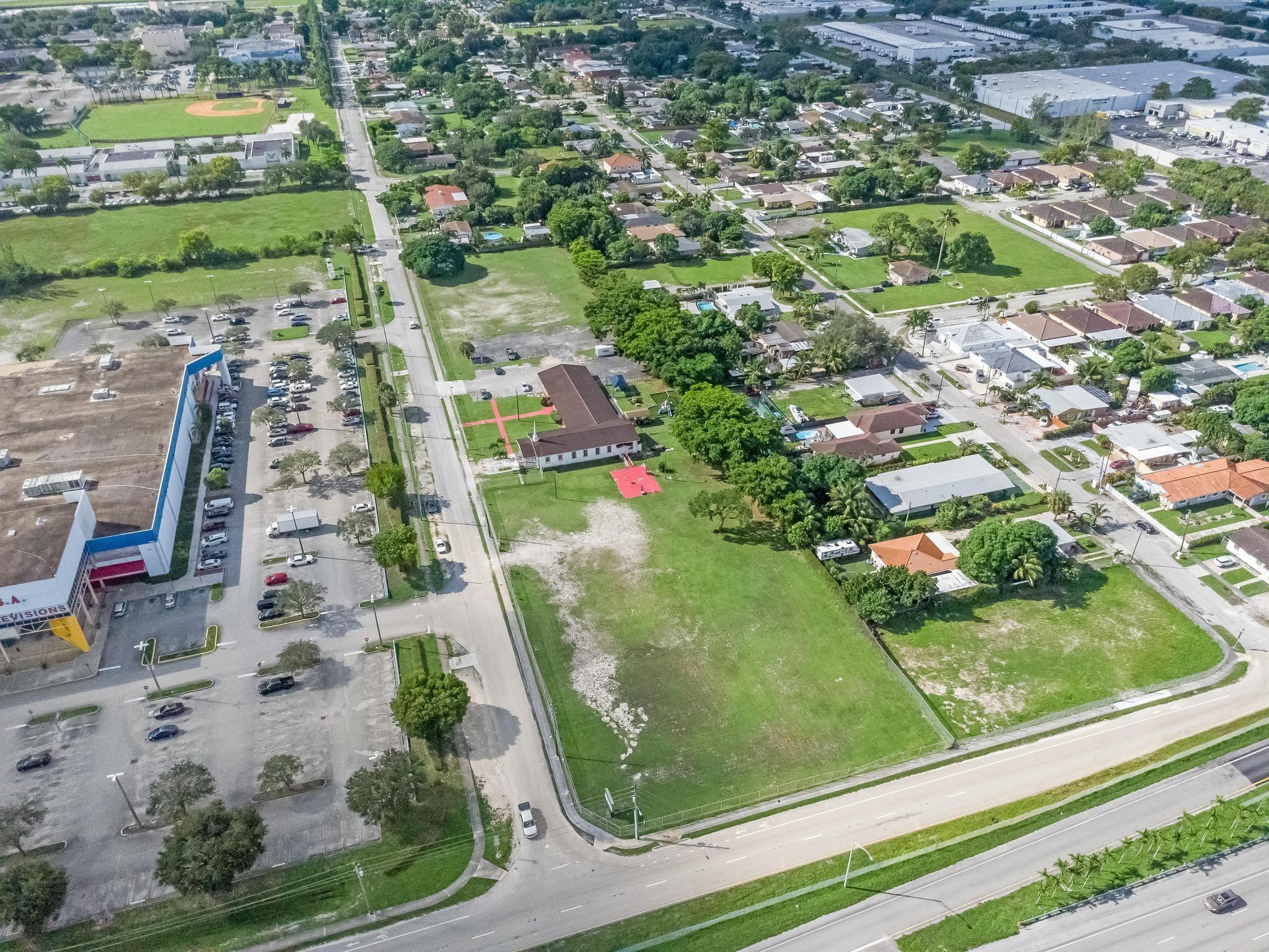 16600 NW 44th Ct