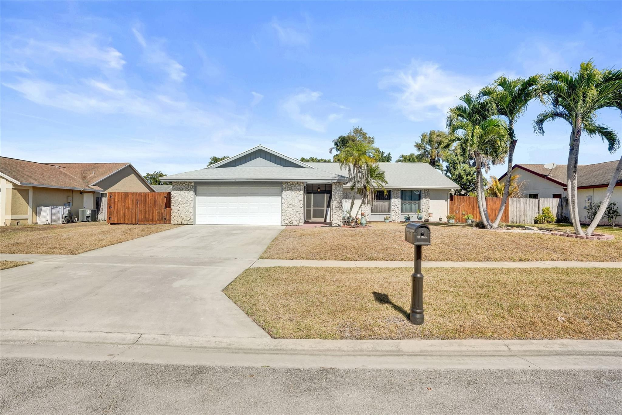 HUNTINGTON WOODS - Residential