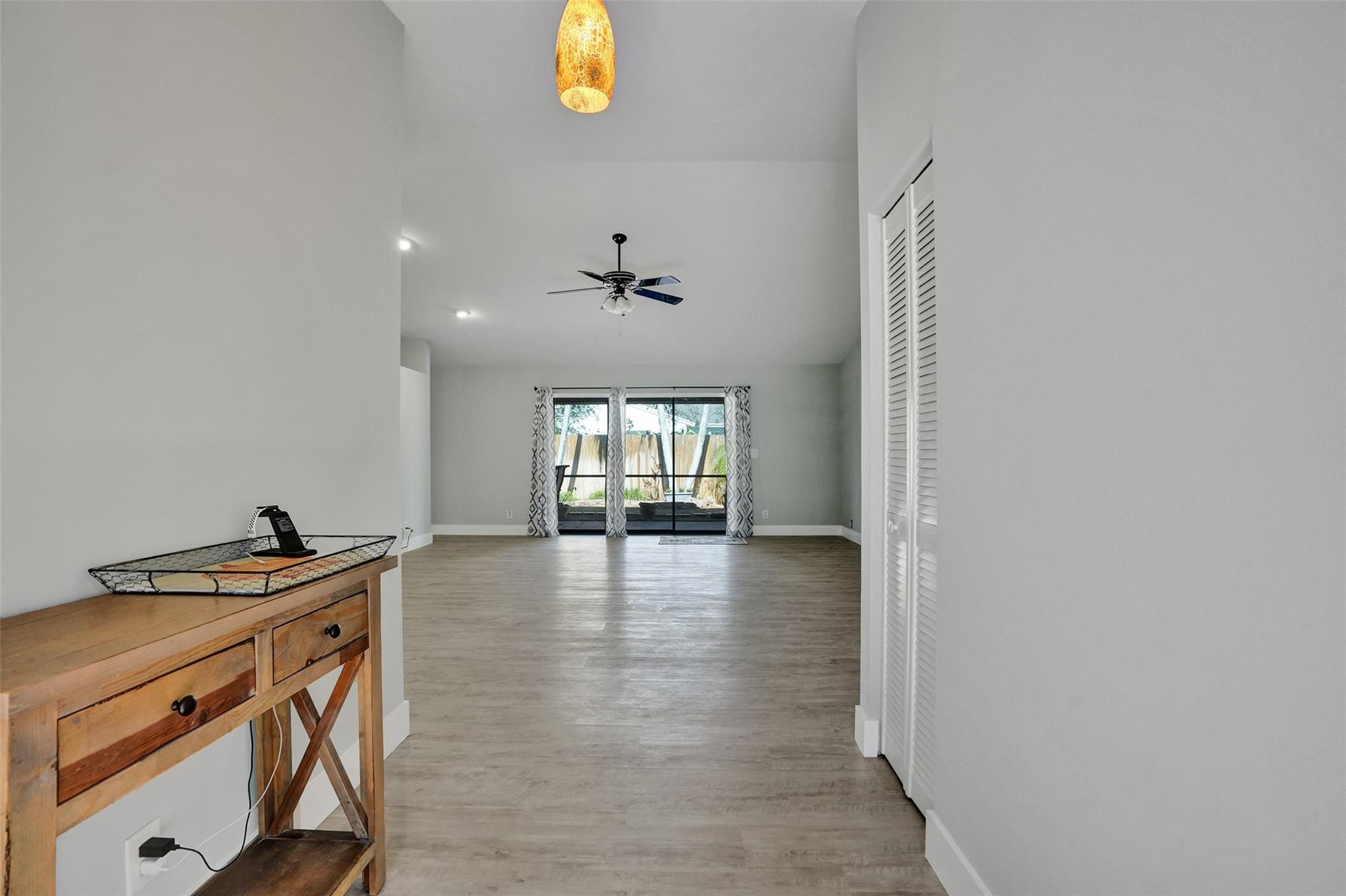 HUNTINGTON WOODS - Residential