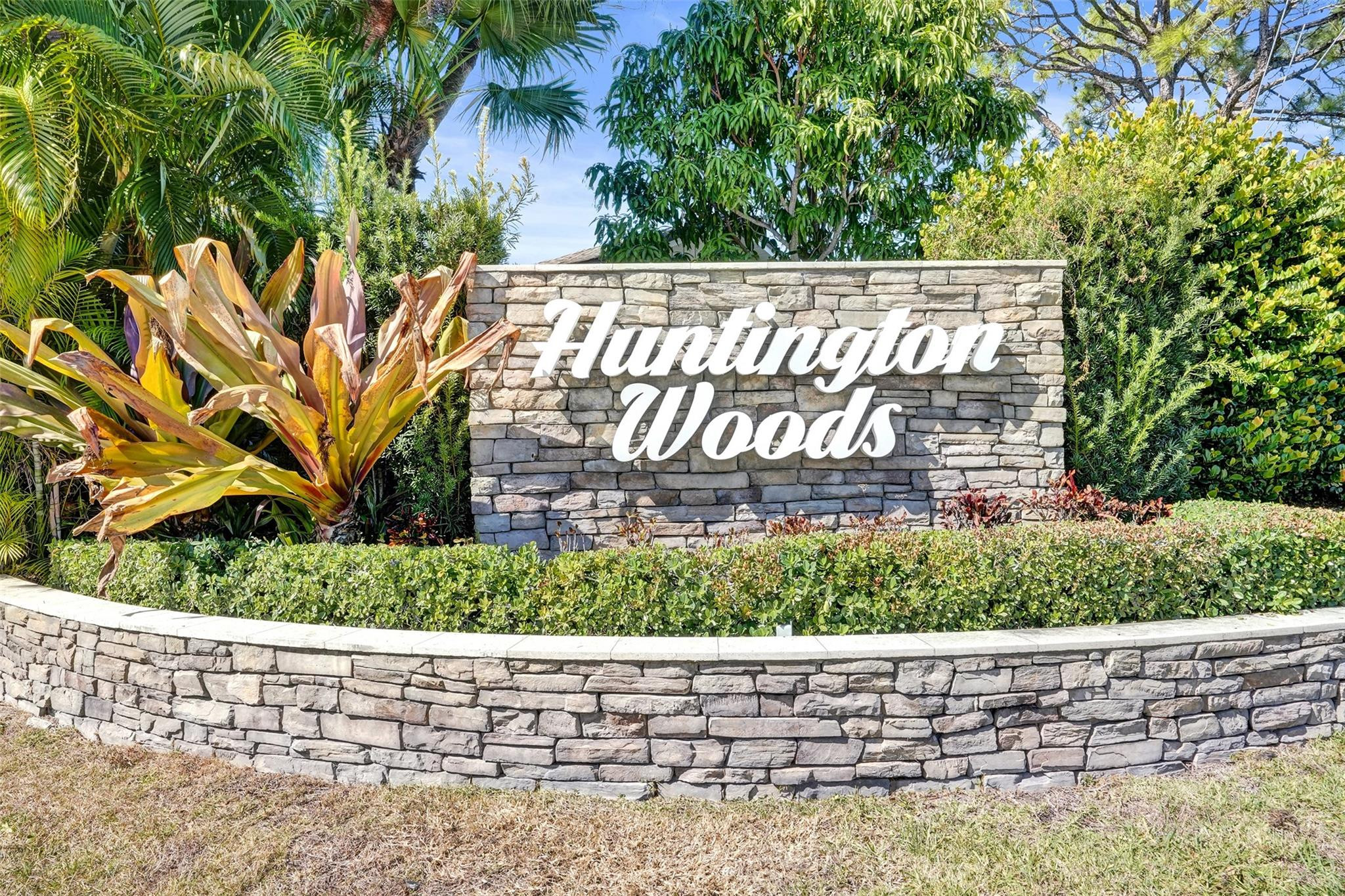 HUNTINGTON WOODS - Residential