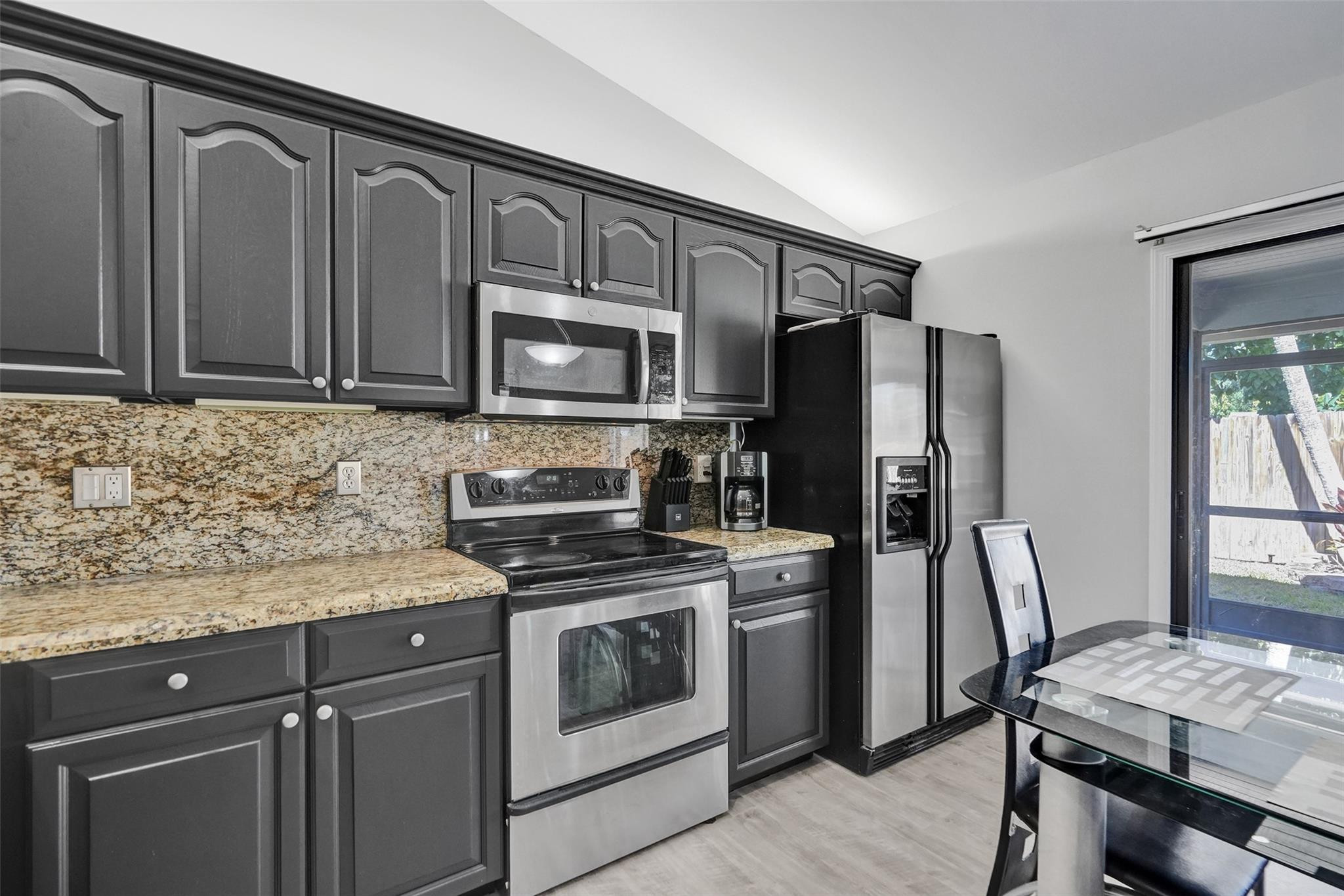 HUNTINGTON WOODS - Residential