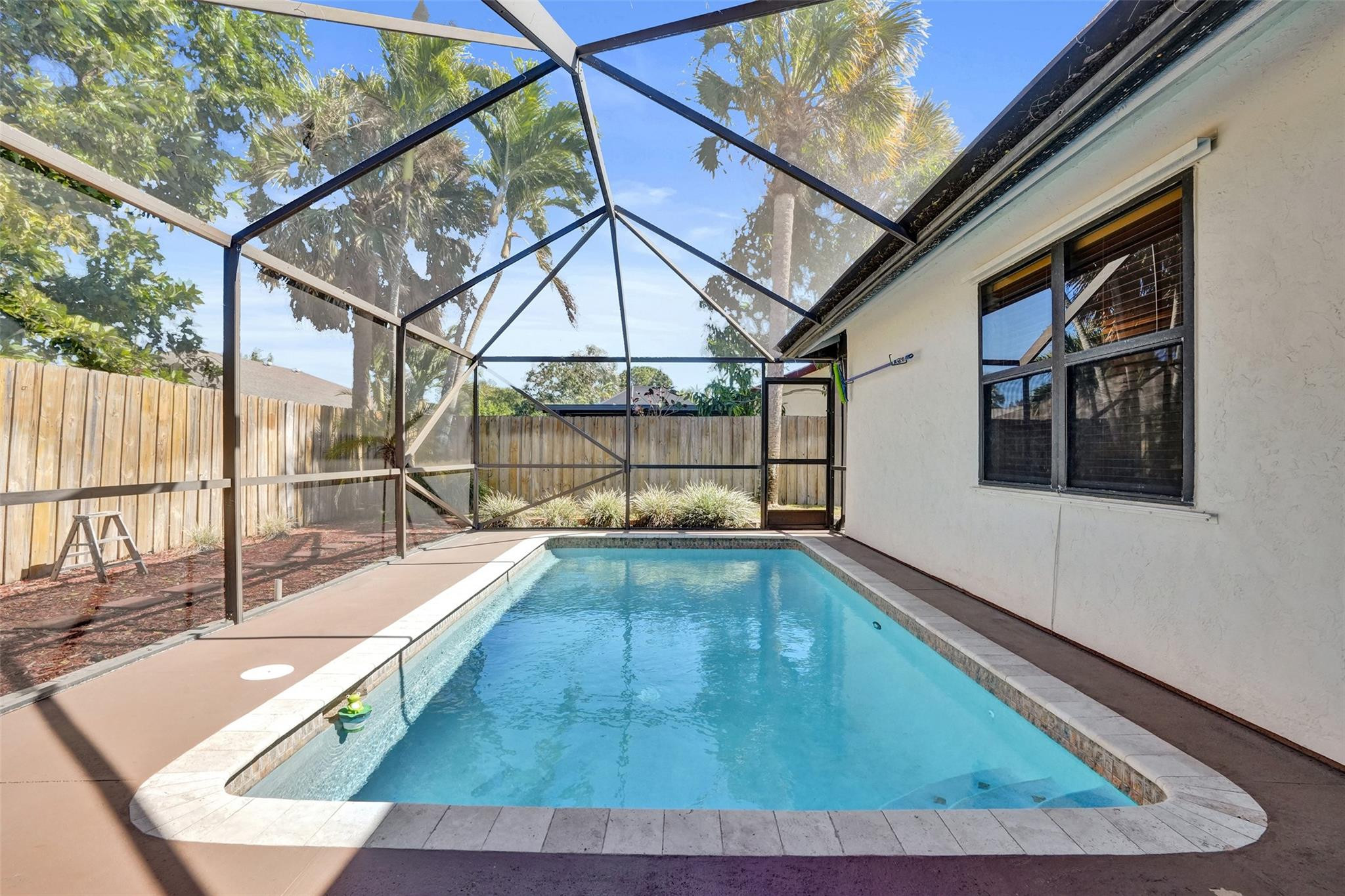 HUNTINGTON WOODS - Residential