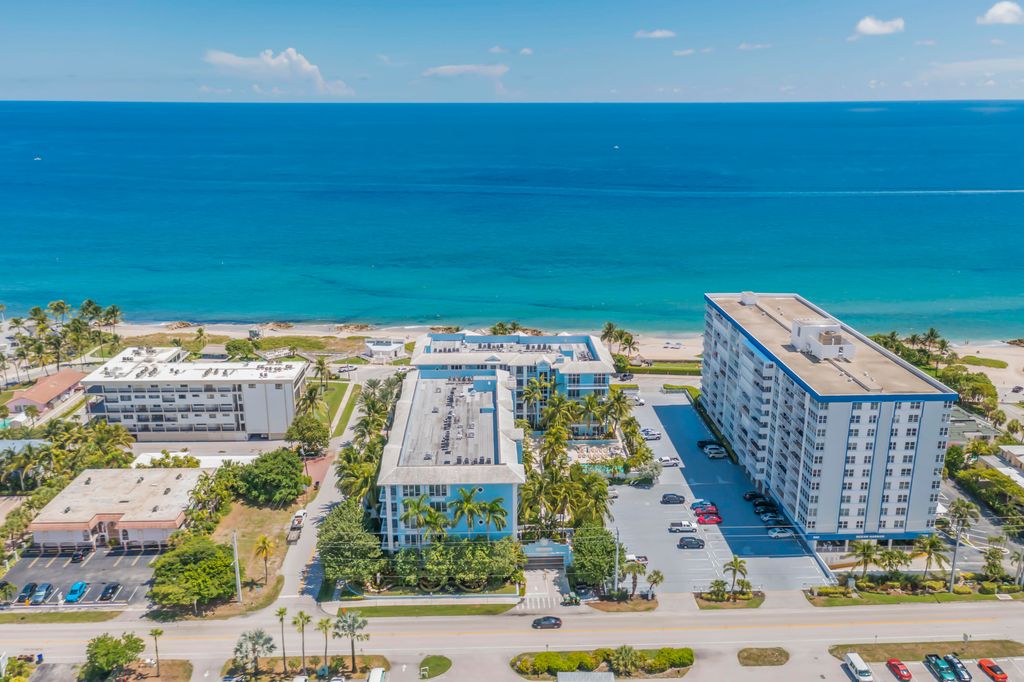 Photo of 204 SE 21st Avenue #701se, Deerfield Beach, FL 33441 (MLS # B26028723)
