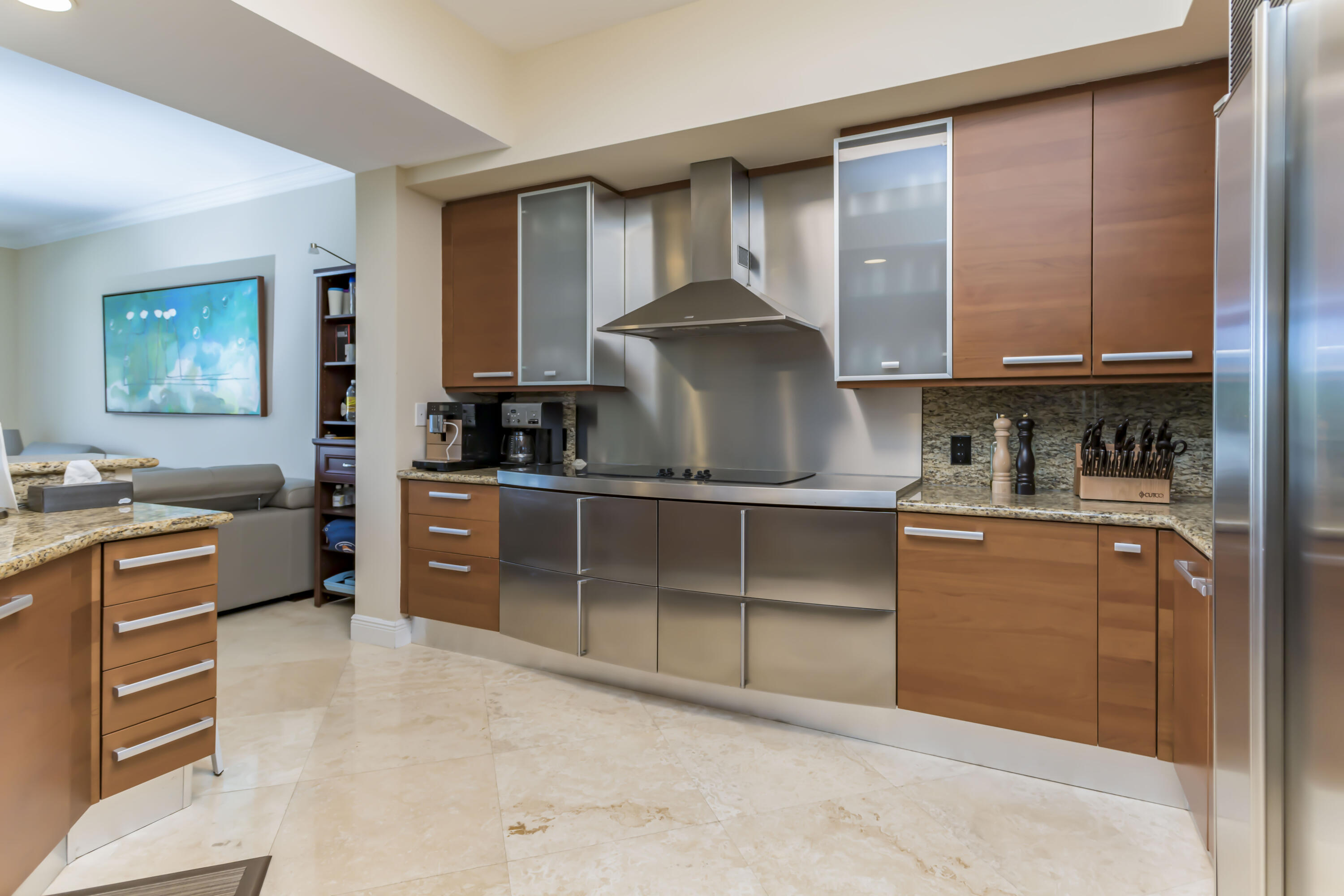 ORCHID BEACH CONDOMINIUM - Residential Lease