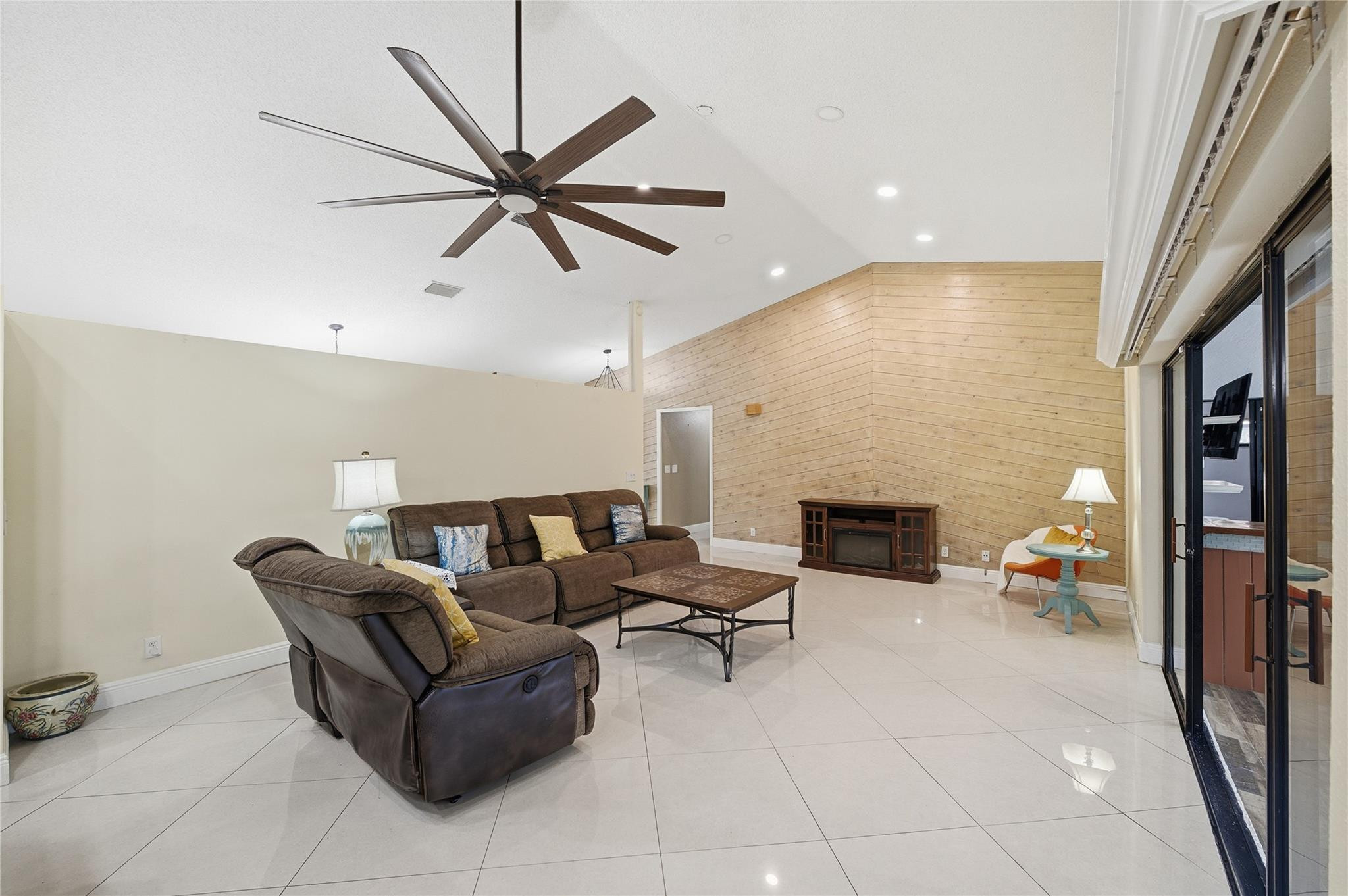 CYPRESS GLEN - Residential