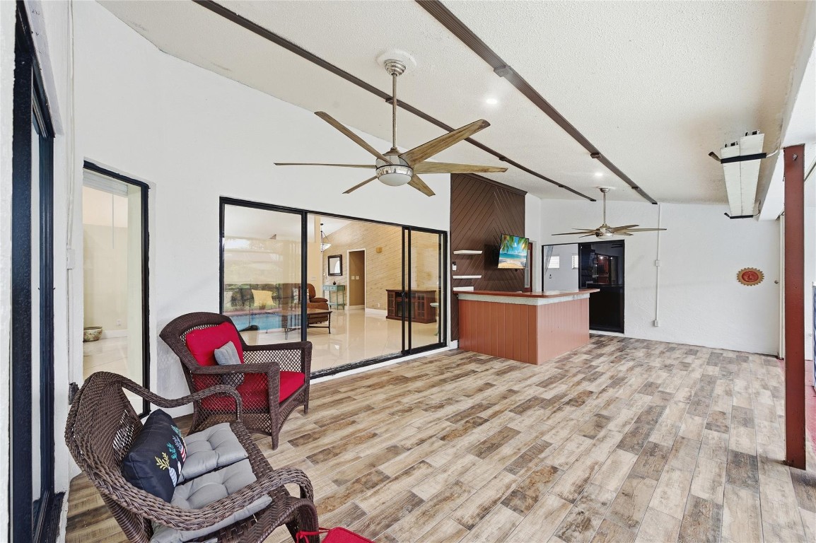 CYPRESS GLEN - Residential