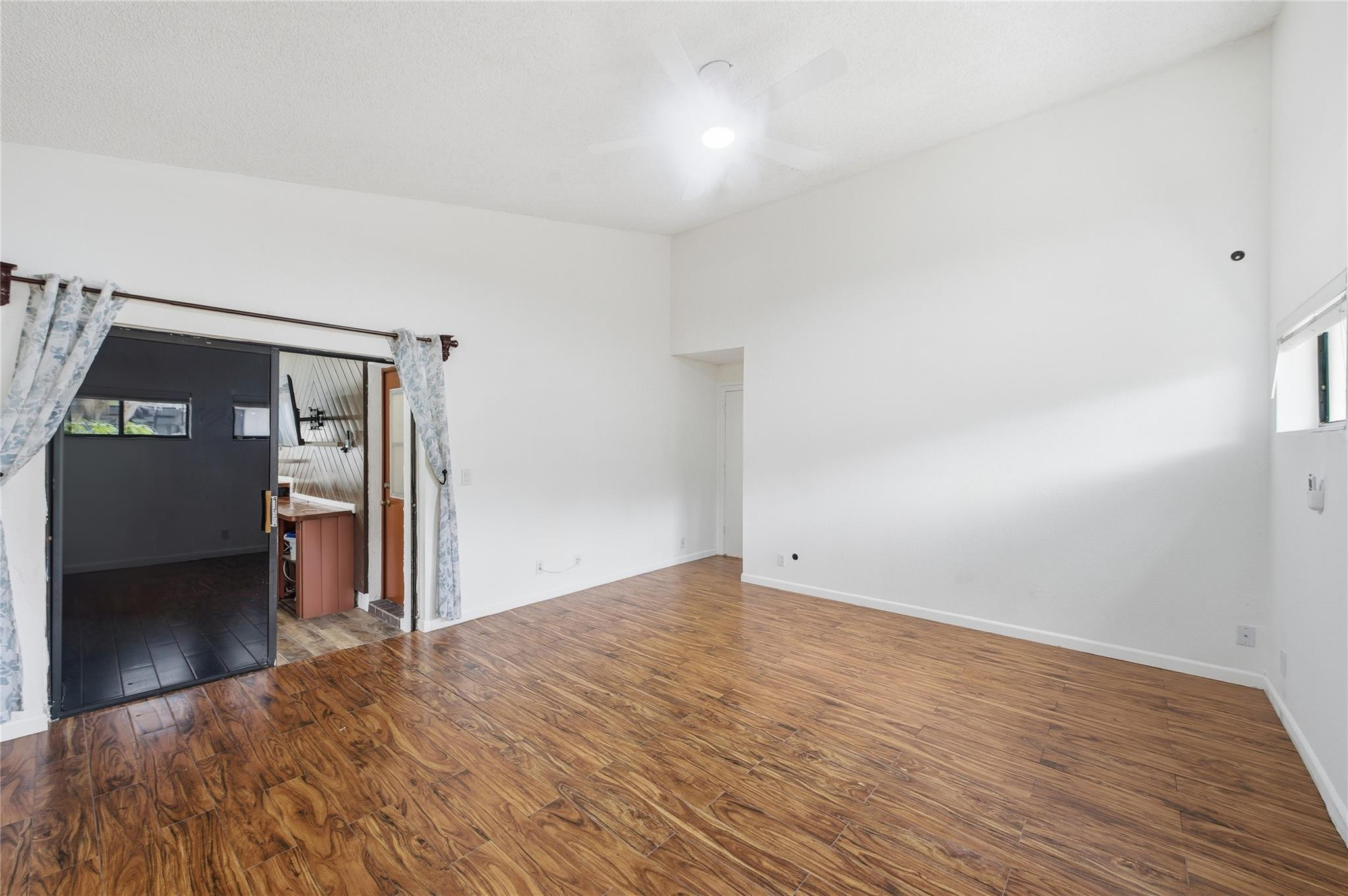 CYPRESS GLEN - Residential