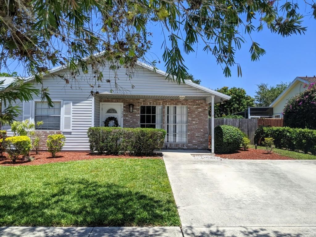 Photo of 1352 Riverside Circle #1352, Wellington, FL 33414 (MLS # R11091823)