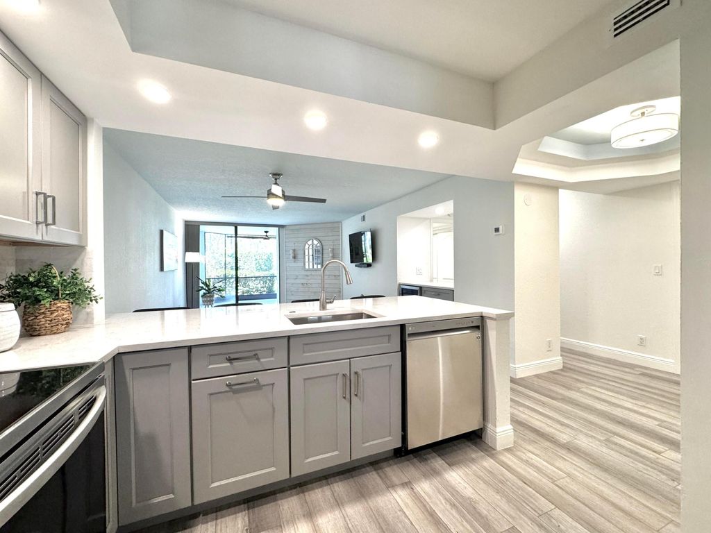 Photo of 112 Bay Colony Drive N, Juno Beach, FL 33408 (MLS # R11077476)