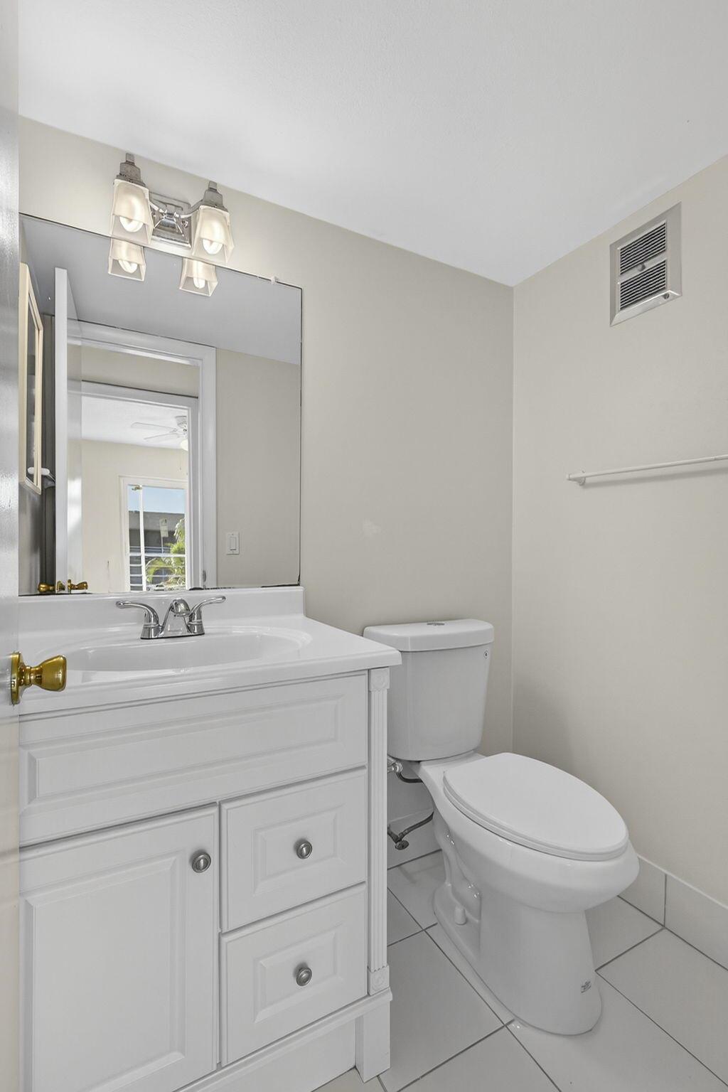 HASTINGS CONDOS - Residential