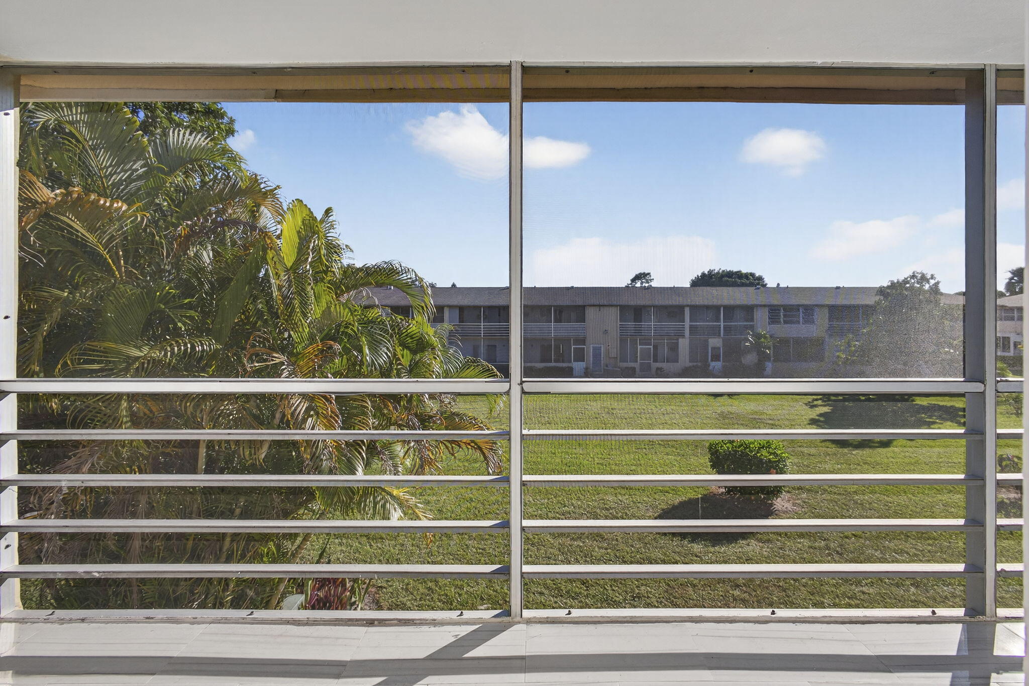 HASTINGS CONDOS - Residential