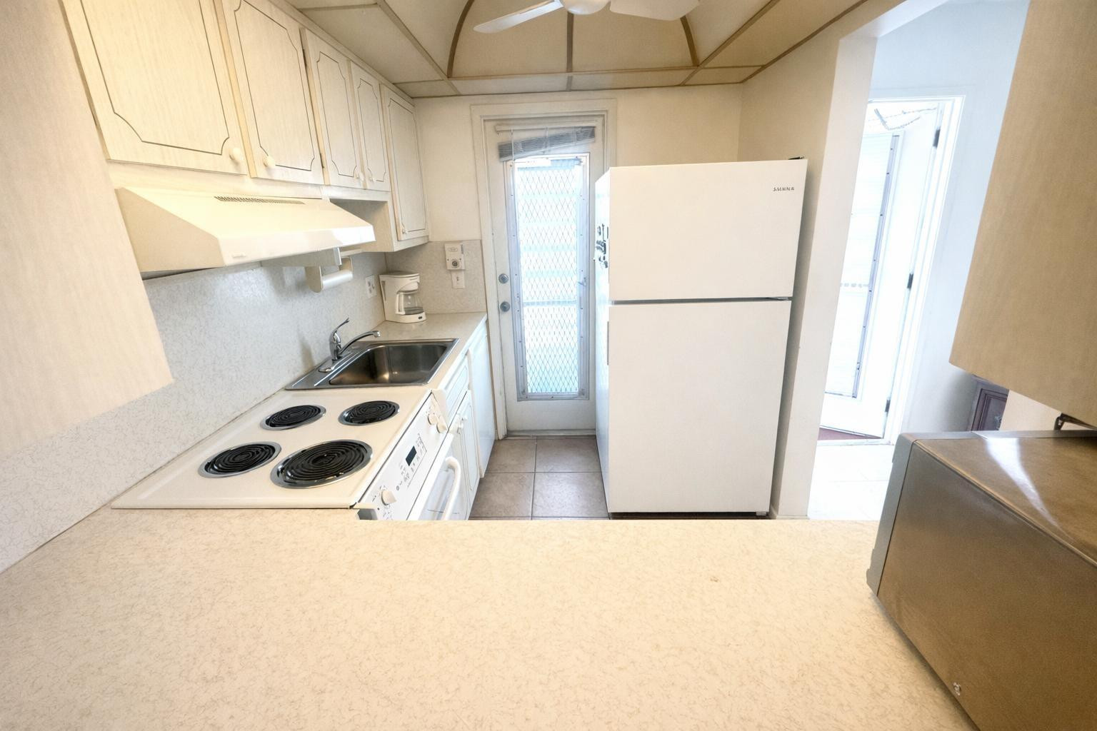 Lighthouse Point Gardens - Residential