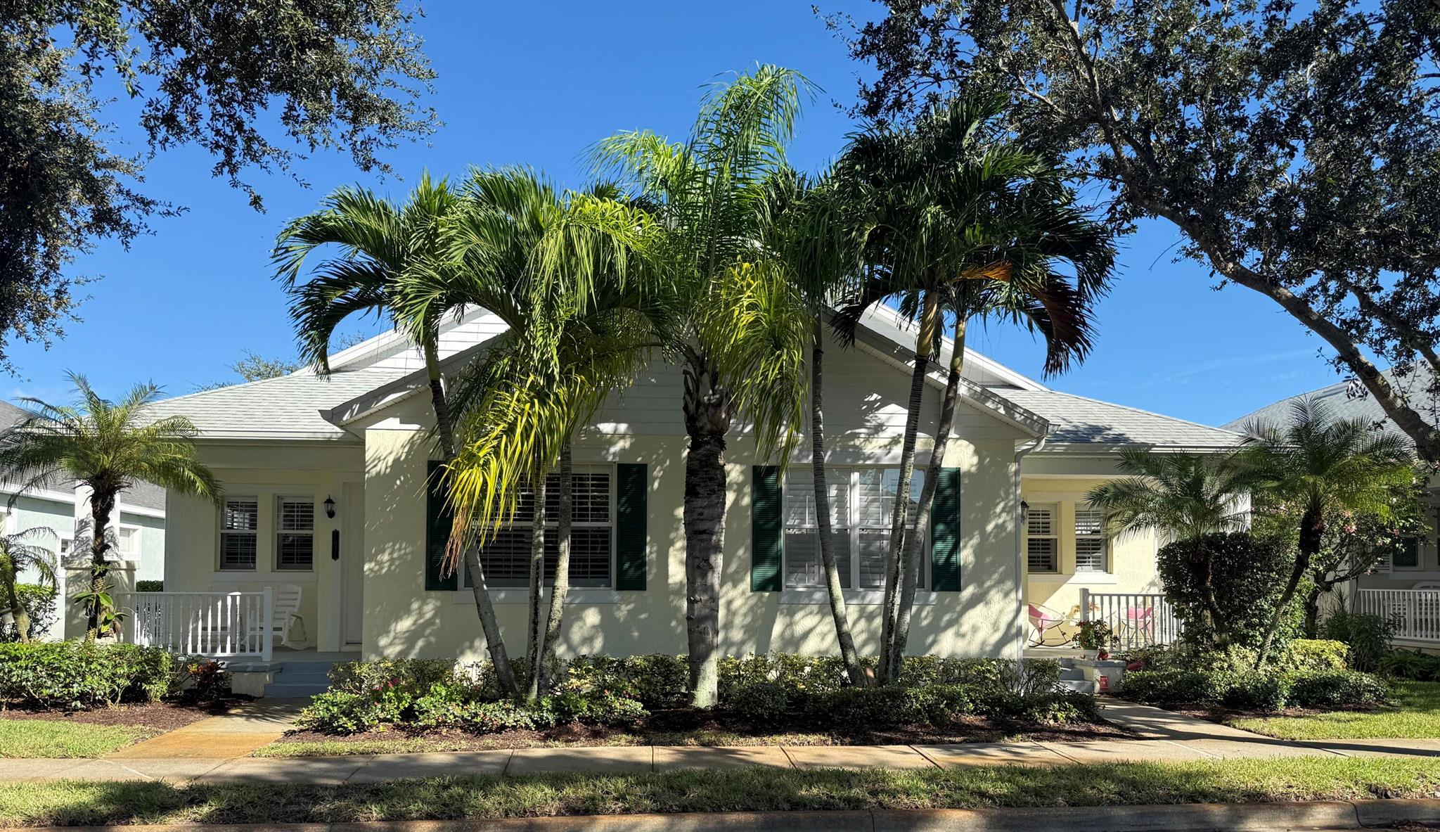 Well priced and hard to find villa in Pointe West. 2 bedrooms + den with oversized 2 car + garage and screened porch. Natural gas cooking, water heater, heat and bbq outlet. Flooring is tile in main living areas and laminate in the bedrooms. Gorgeous new kitchen with cabinets, appliances and countertops. Newer roof, water heater and ac unit so no worries and your insurance company will be happy! County water and sewer. HOA fees include lawn and sprinkler maintenance, exterior painting and roof replacement. Golf and social memberships available. Great walking, biking and golf cart community.