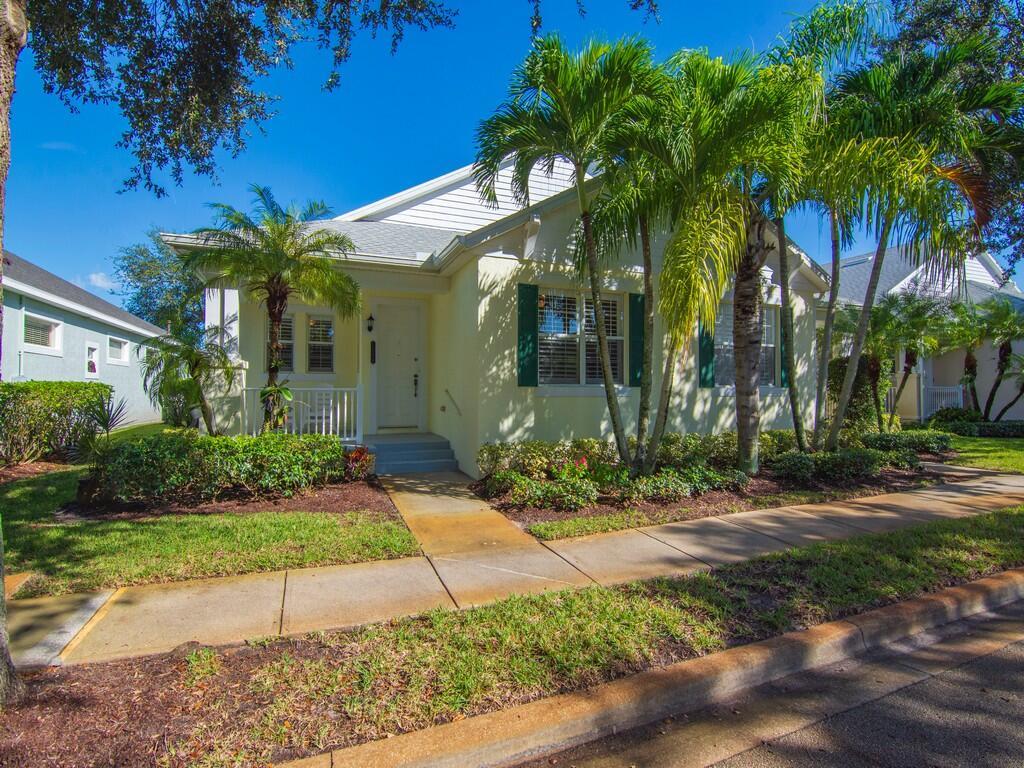 POINTE WEST CENTRAL VILLA - Residential