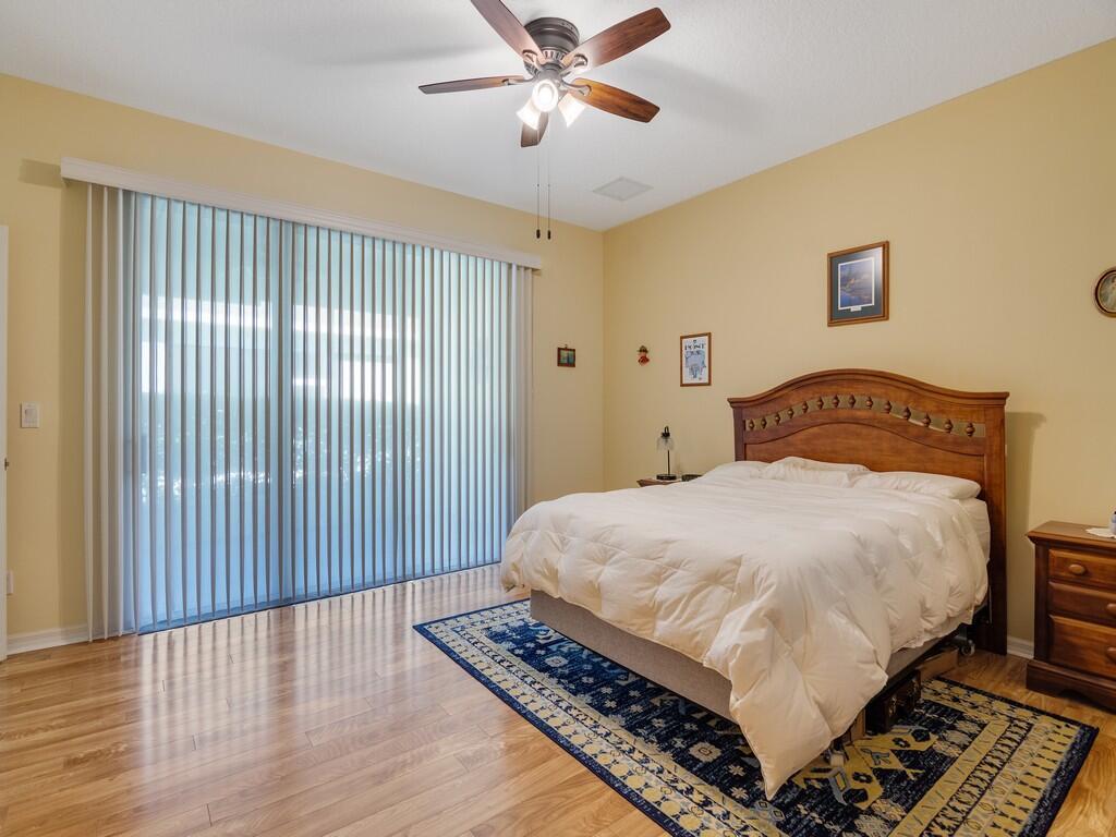 POINTE WEST CENTRAL VILLA - Residential