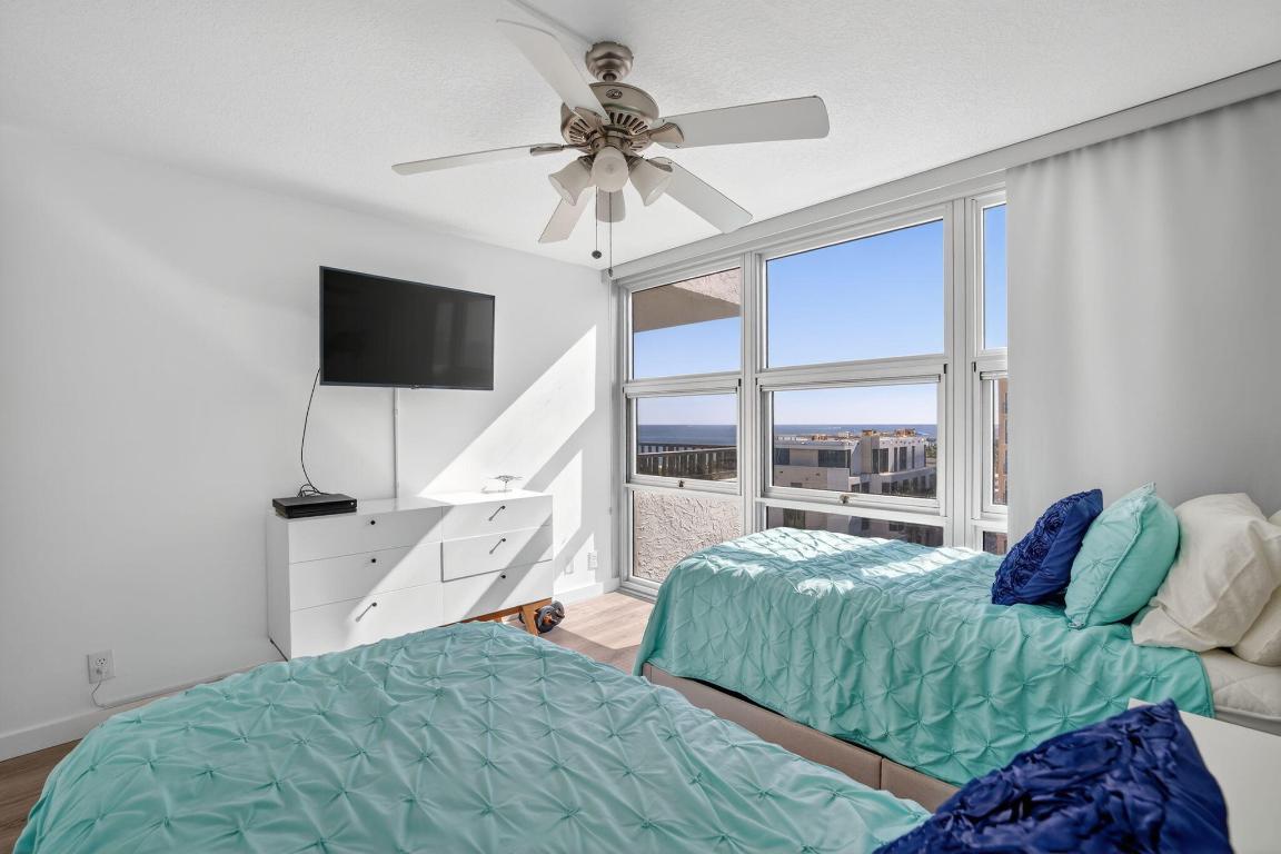 Silver Thatch Atlantic Pl - Residential Lease