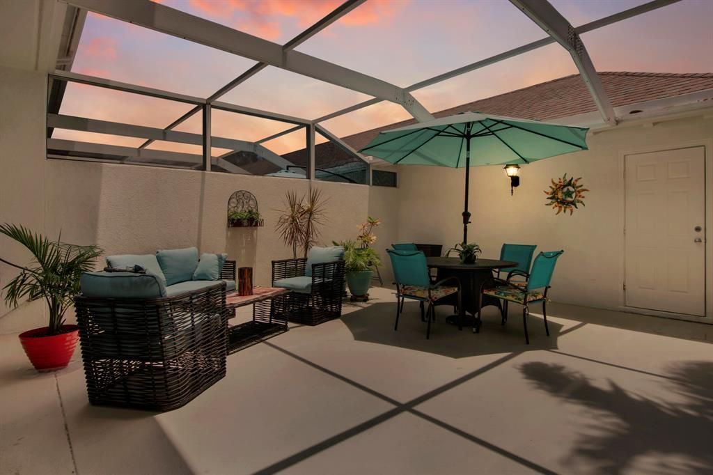 Photo of 2737 E Community Drive, Jupiter, FL 33458 (MLS # R10892269)