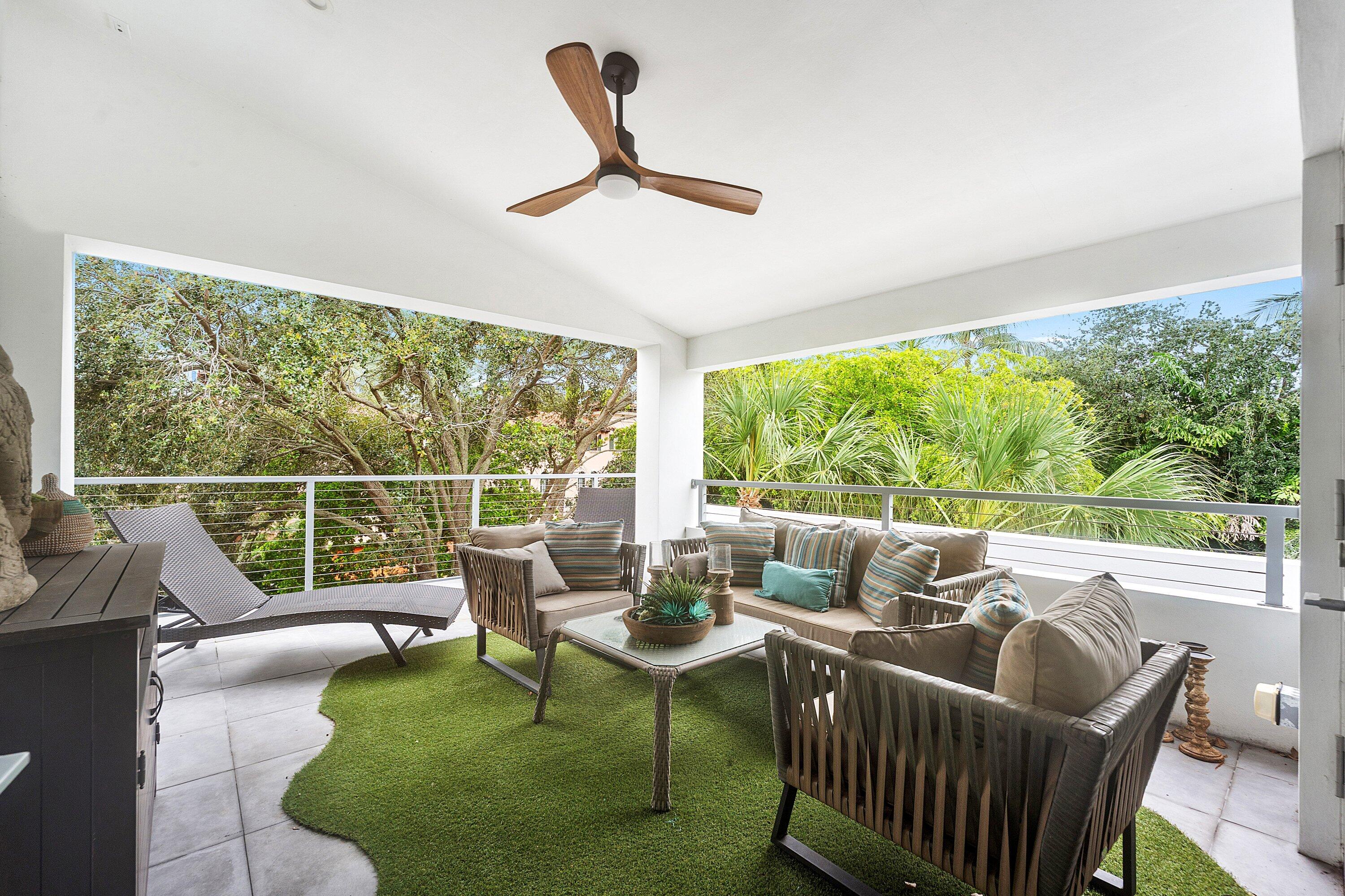 26 SE 10TH Avenue