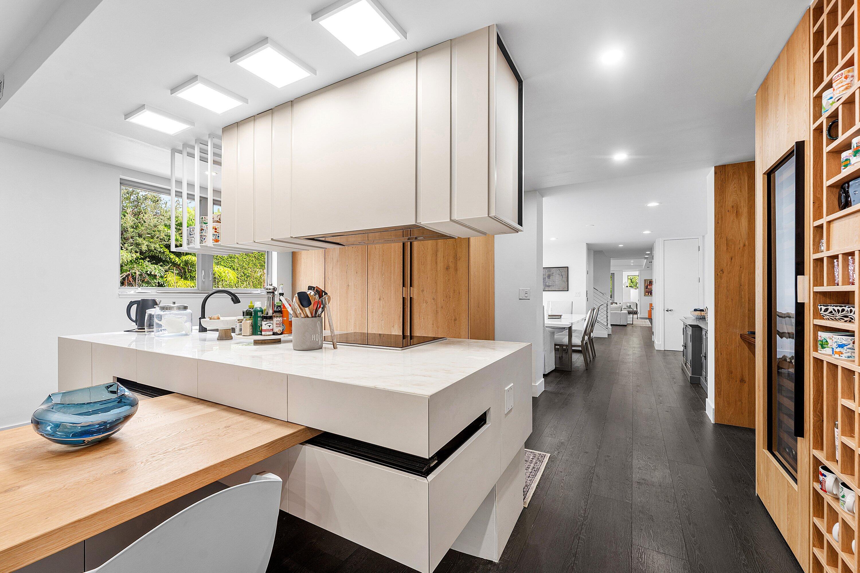 26 SE 10TH Avenue