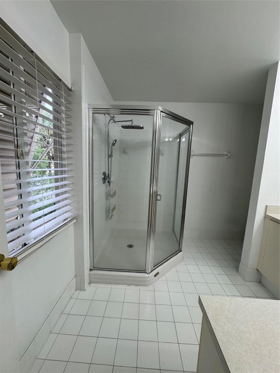 Sawgrass Exchange 165-2 B - Residential Lease