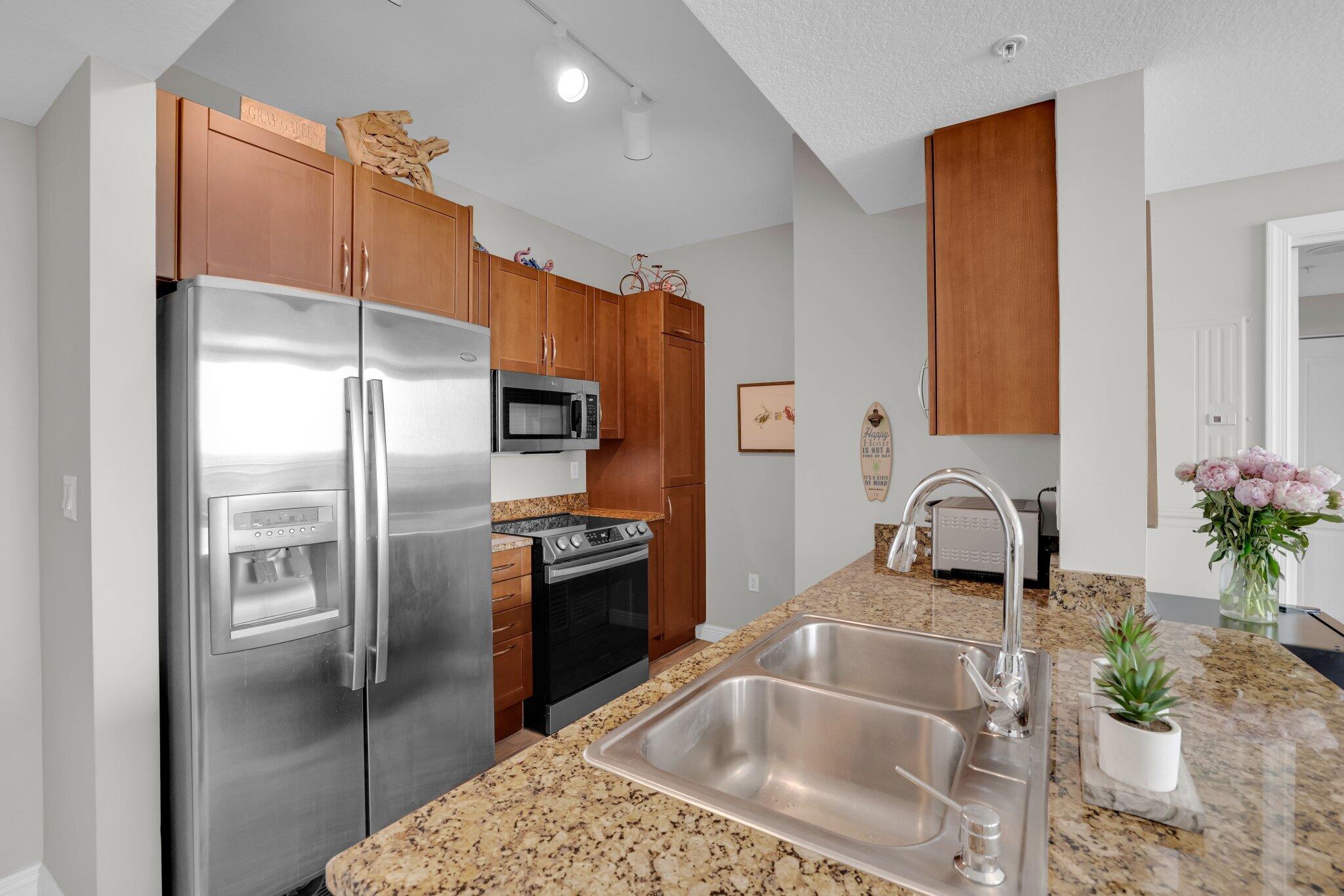 CASA COSTA CONDO - Residential