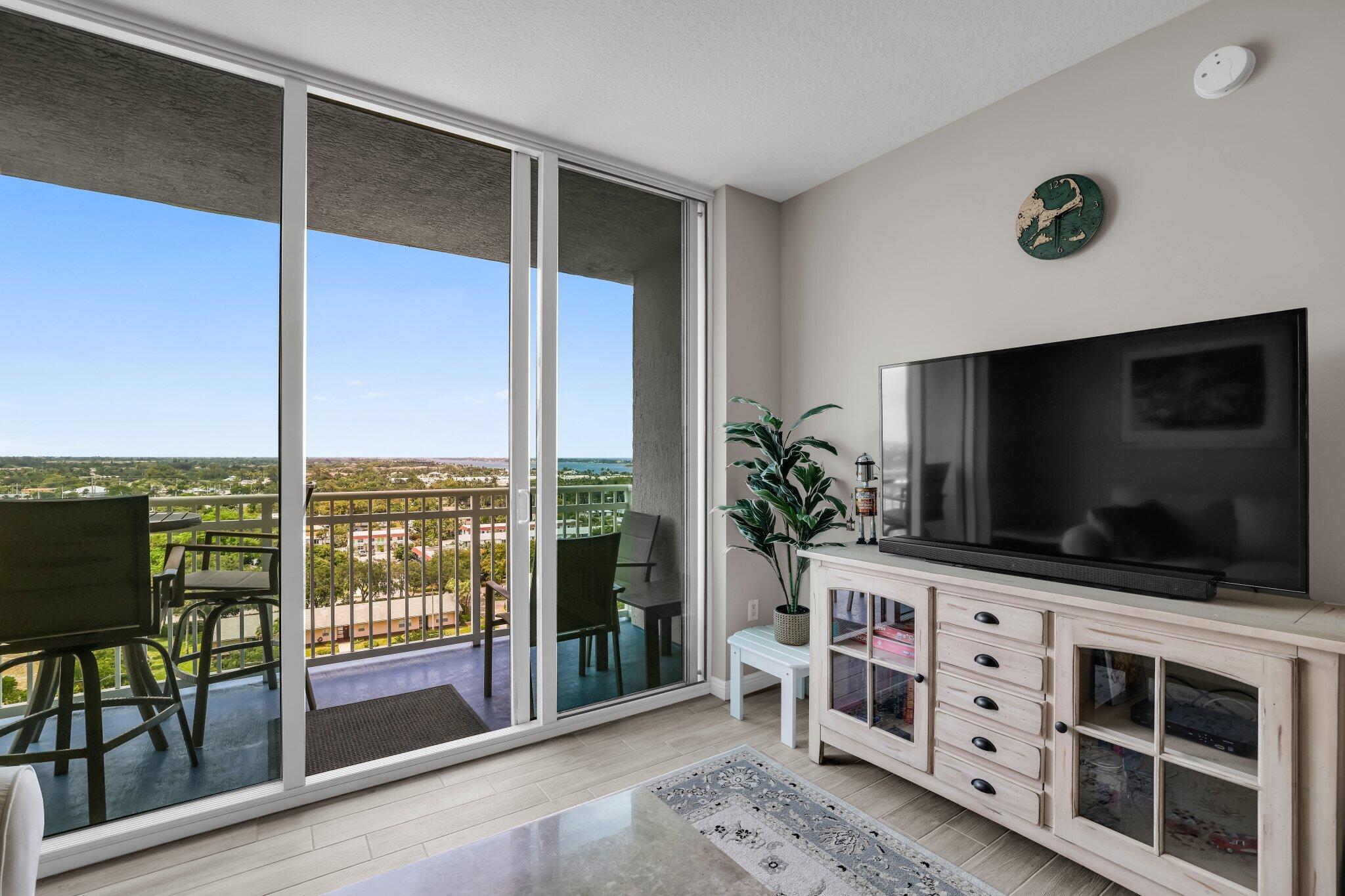 450 N Federal Highway 1213