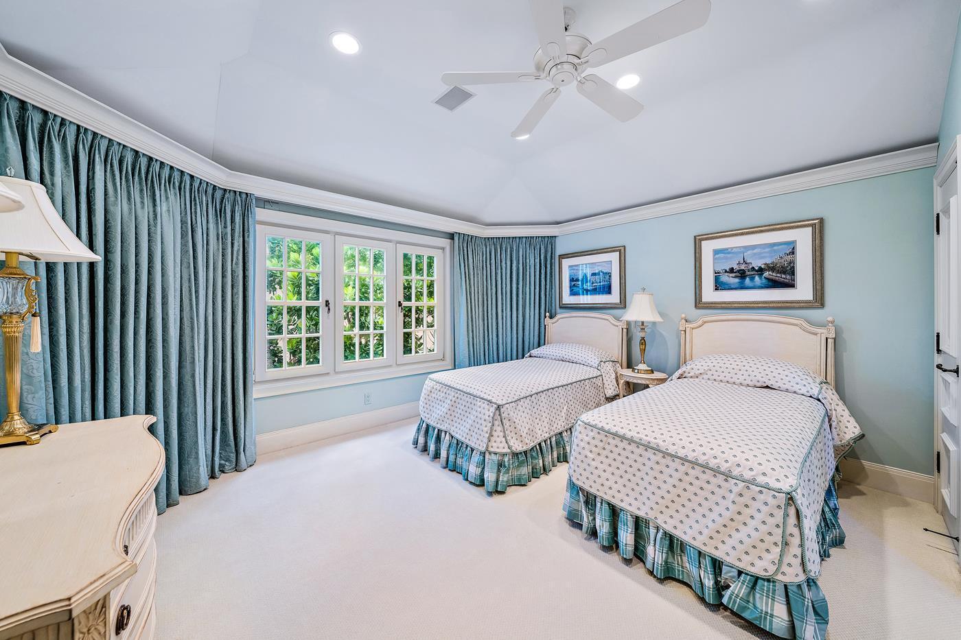 OLD PORT VILLAGE 1 - Residential