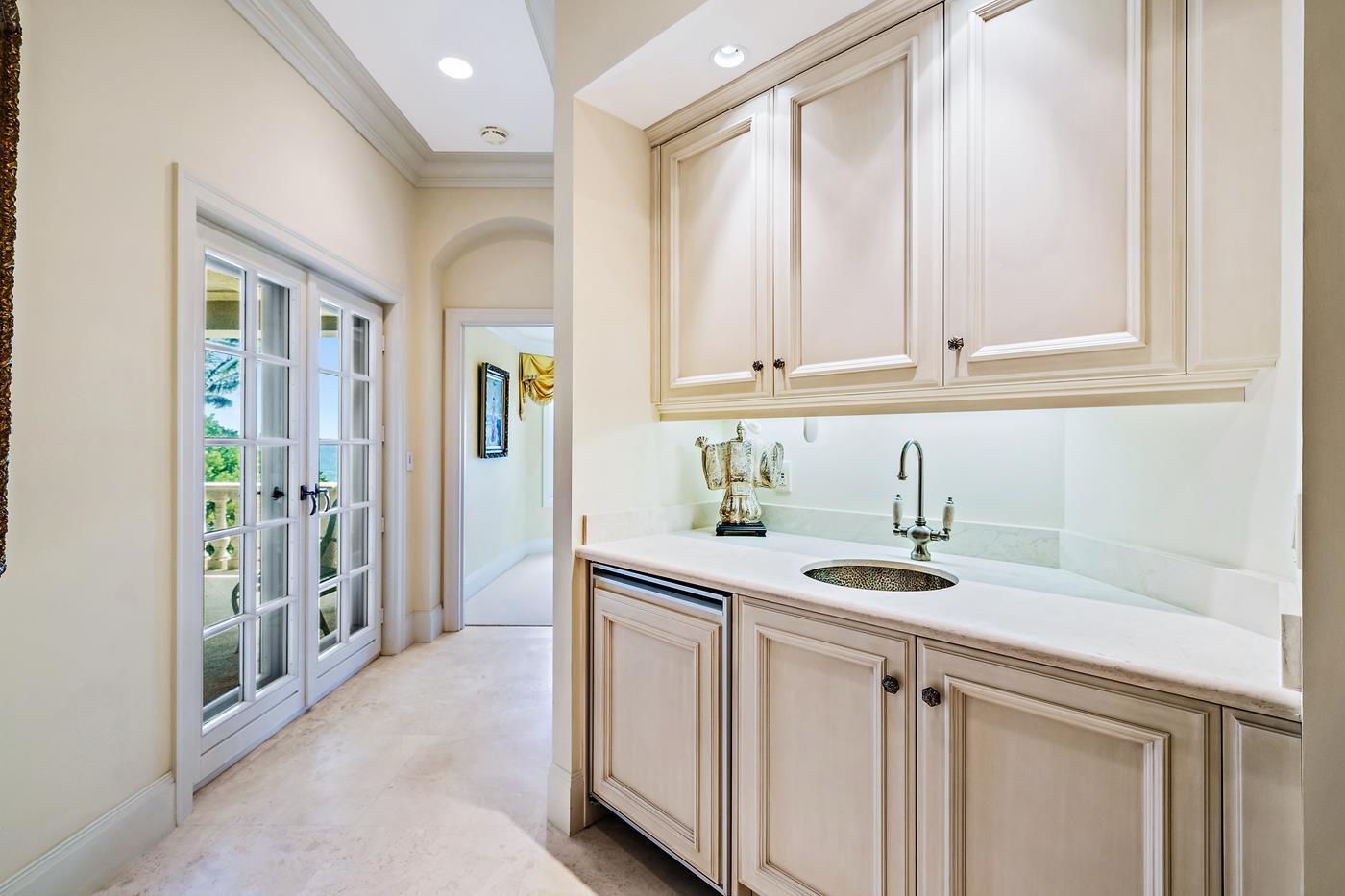 OLD PORT VILLAGE 1 - Residential