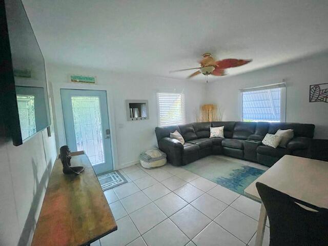 629 SE 4th Avenue