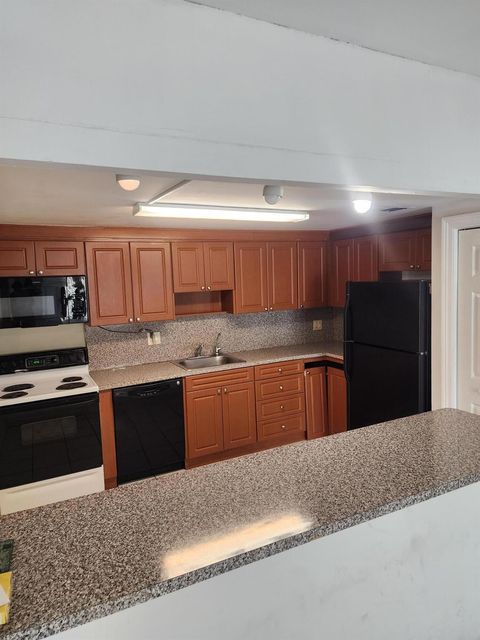 MLS: R10923108