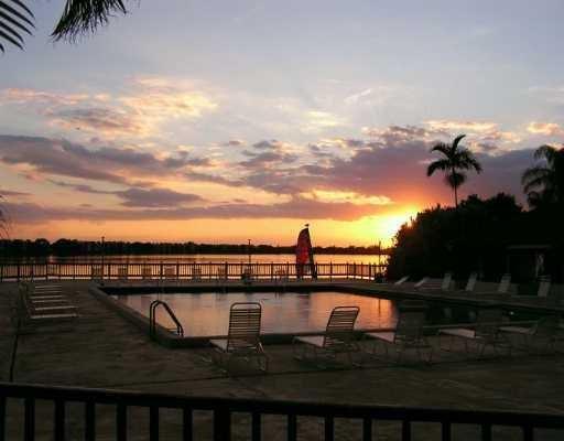 Lake Emerald - Residential