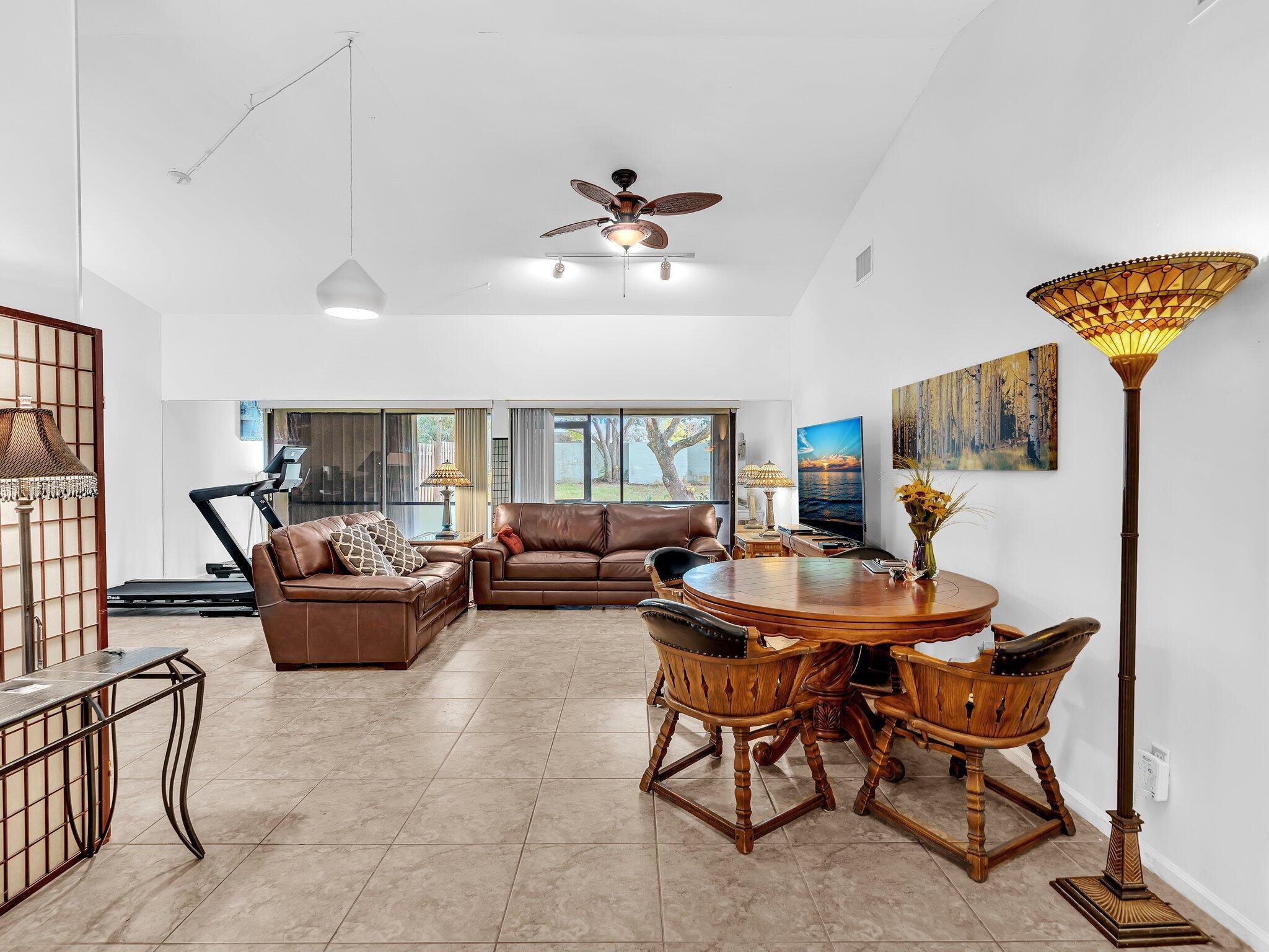 RAINBERRY LAKES - Residential