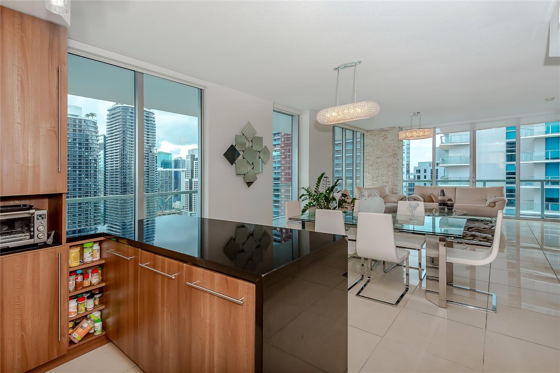THE AXIS ON BRICKELL II CONDO - Residential Lease